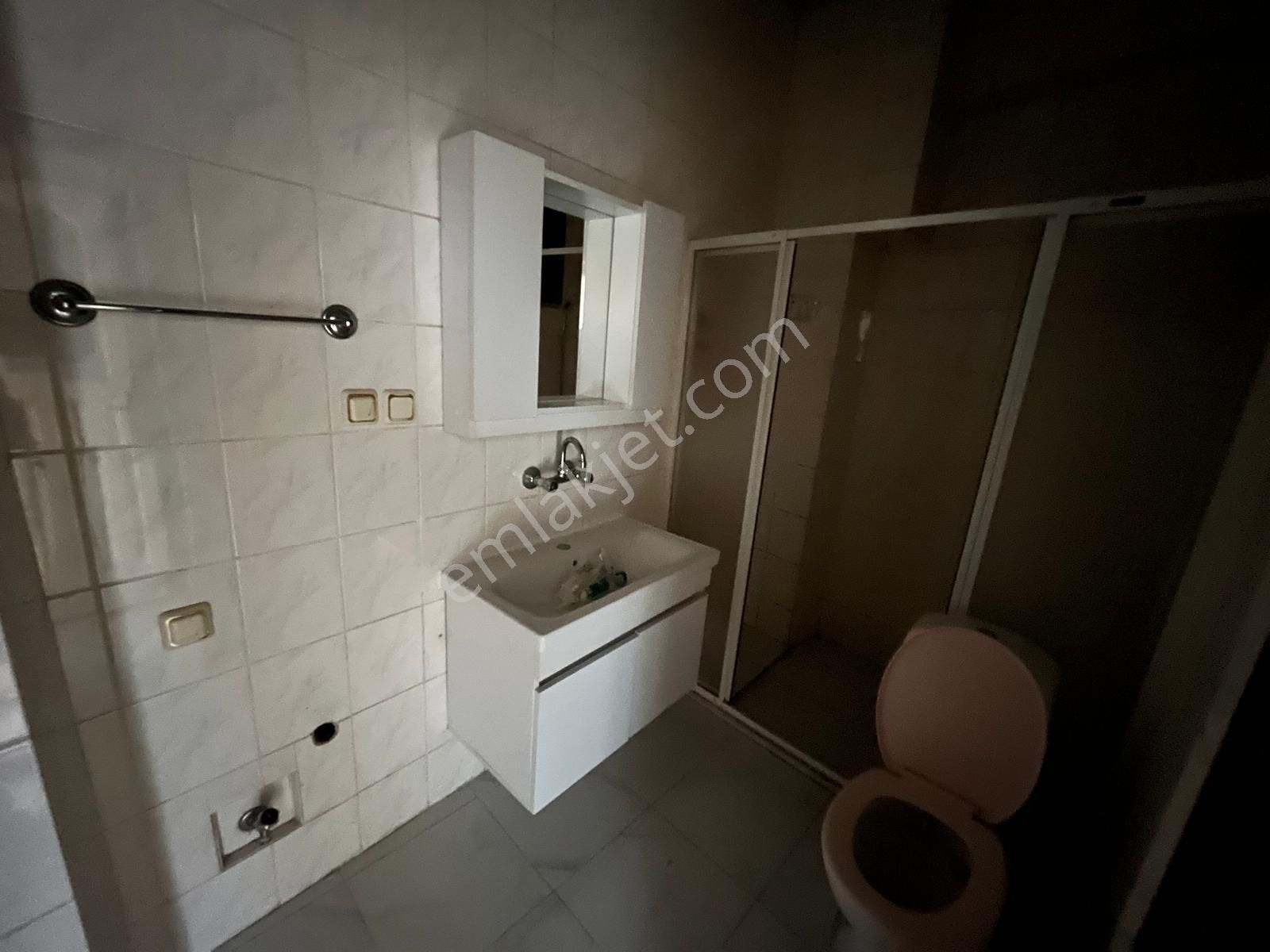 Trabzon Merkez'de Kiralık 3+1 Daire - Görsel 7