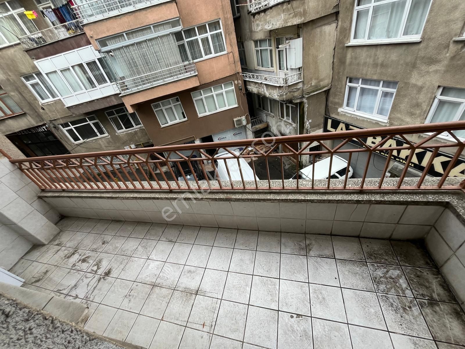 Trabzon Merkez'de Kiralık 3+1 Daire - Görsel 11