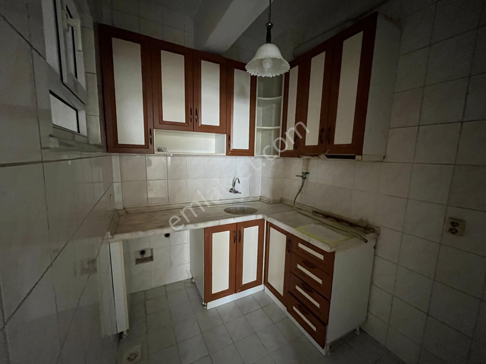 Trabzon Merkez'de Kiralık 3+1 Daire - Görsel 3