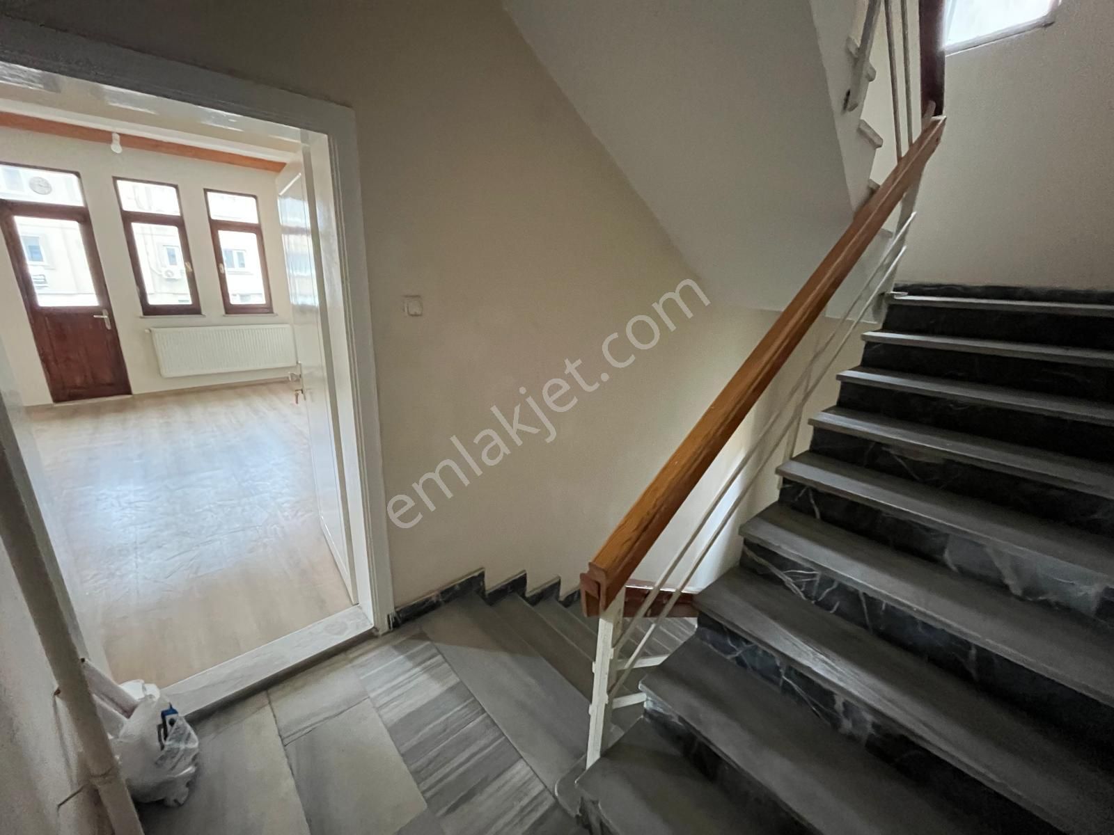 Trabzon Merkez'de Kiralık 3+1 Daire - Görsel 4