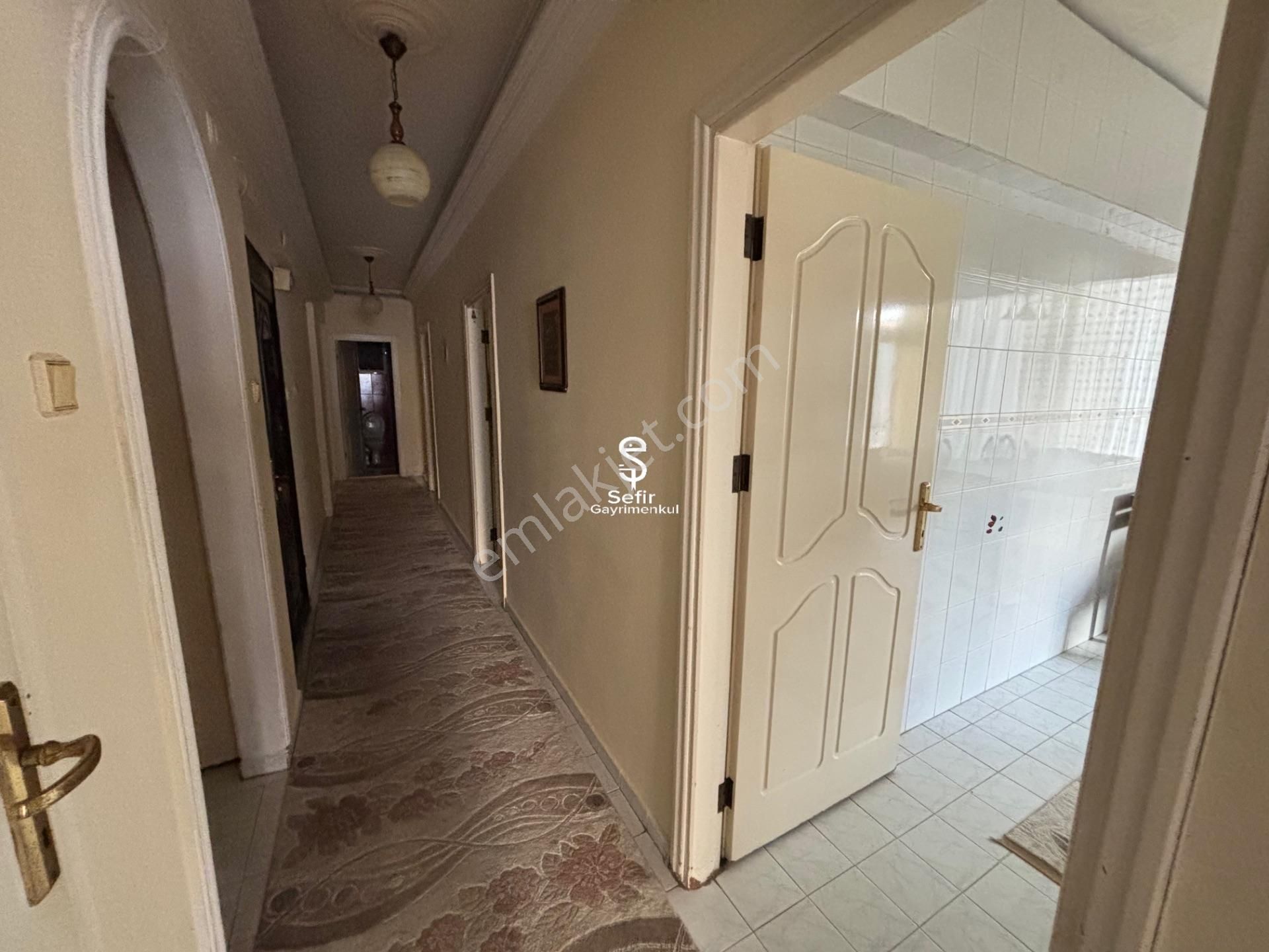 Alanya Güllerpınarı'nda Denize 150 Mt 2+1 Geniş Kiralık Daire - Görsel 3