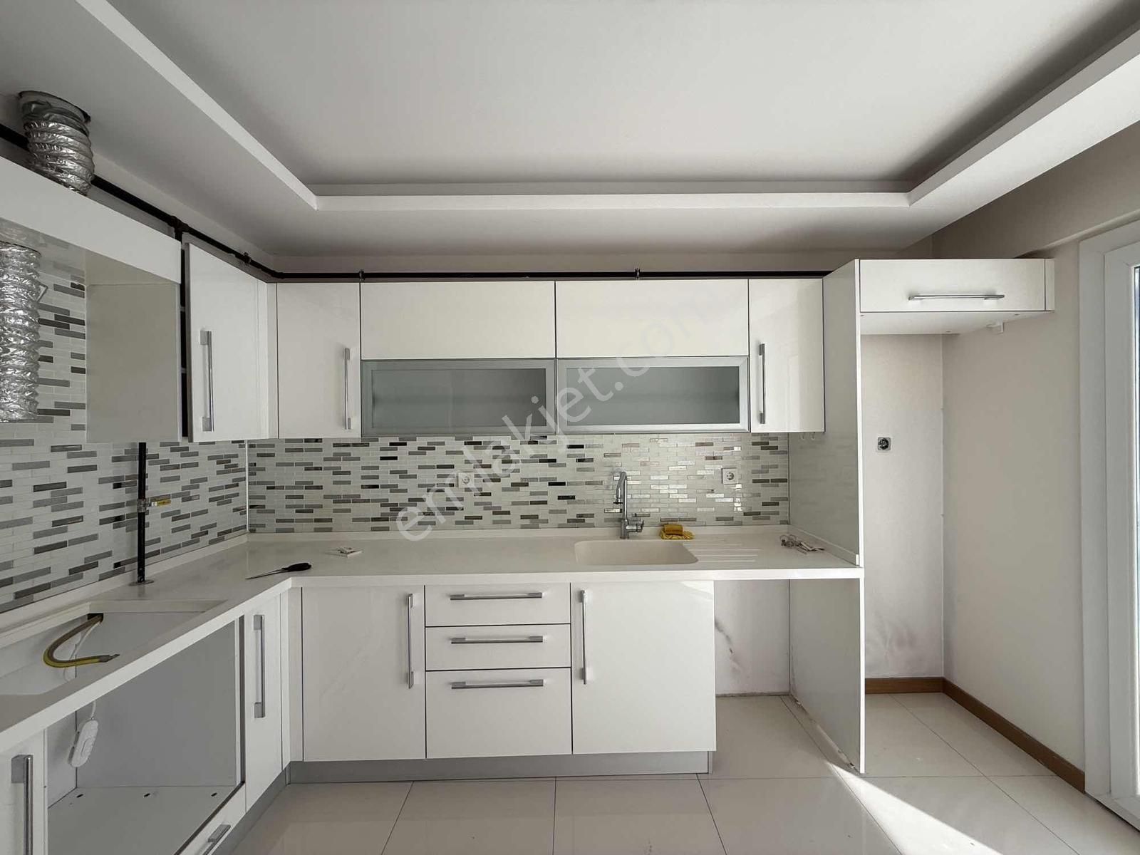 Remax Pin'den Güven City'de Kiralık 2+1 Geniş Site İçi Daire - Görsel 3