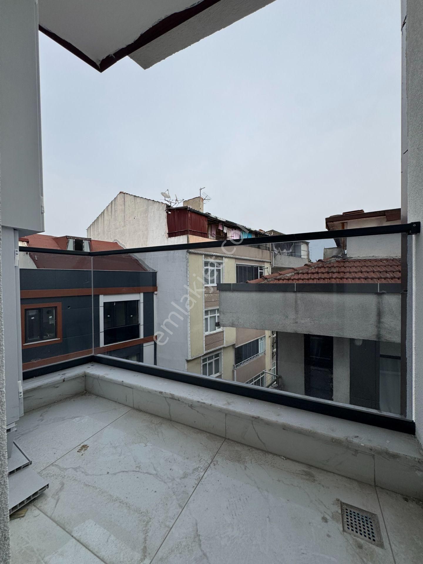 Next House’dan Cumhuriyet'de Sıfır 2+1 Metro Yanında Kiralık - Görsel 6