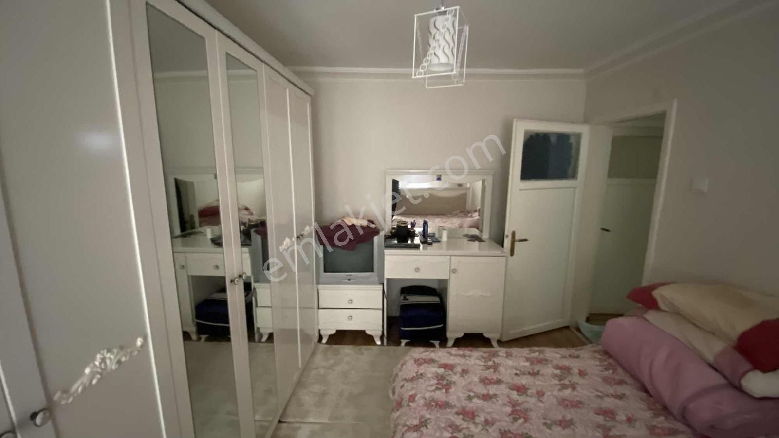 Arslan Emlaktan 3+1 Eşyalı Daire/metro´ya10dk - Görsel 19