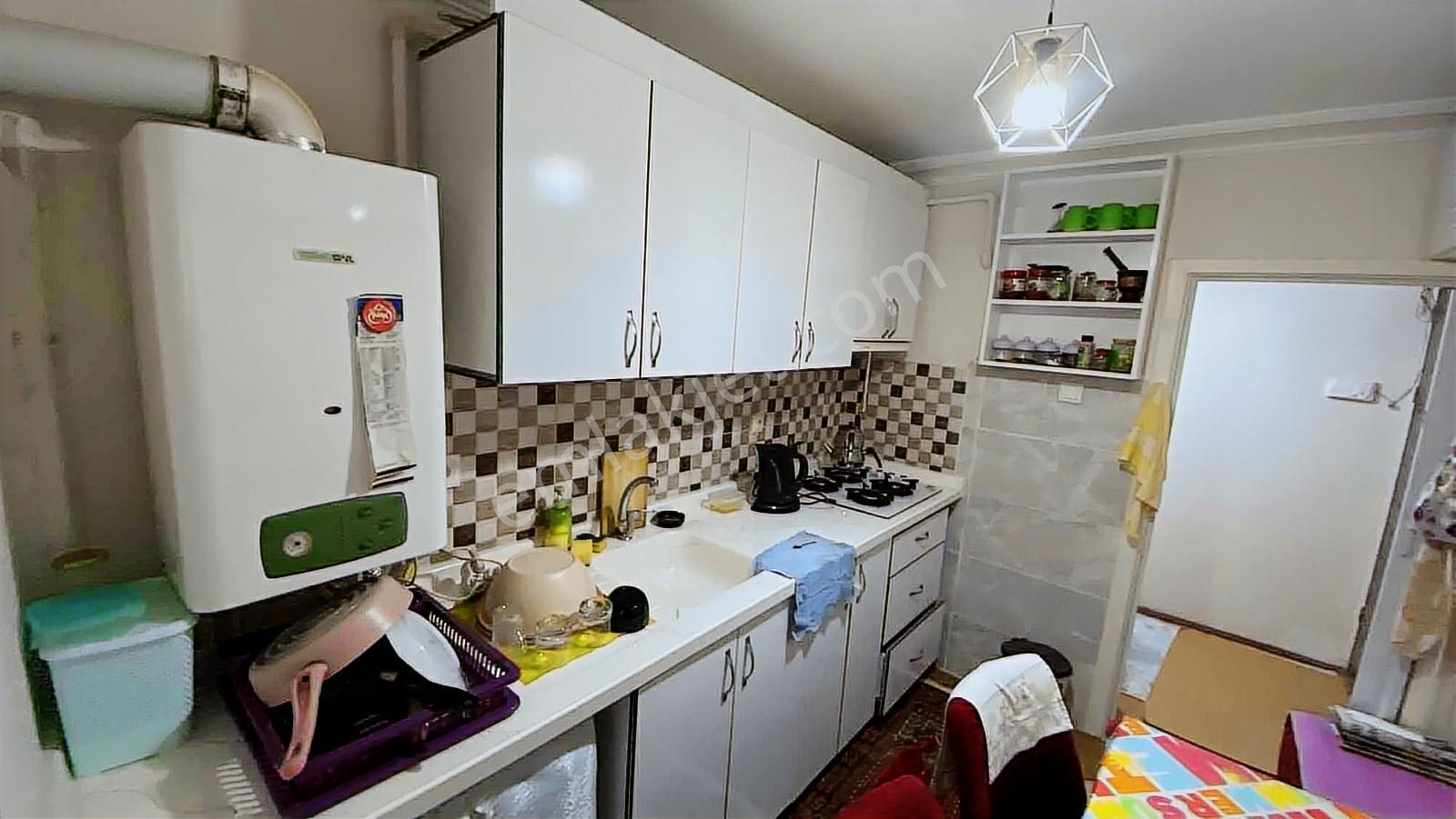 Arslan Emlaktan 3+1 Eşyalı Daire/metro´ya10dk - Görsel 4