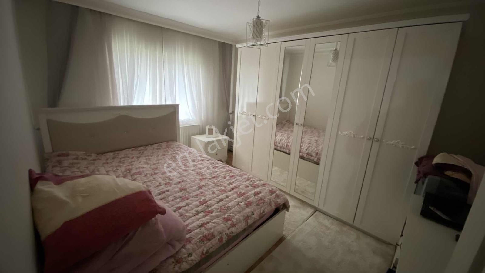 Arslan Emlaktan 3+1 Eşyalı Daire/metro´ya10dk - Görsel 3