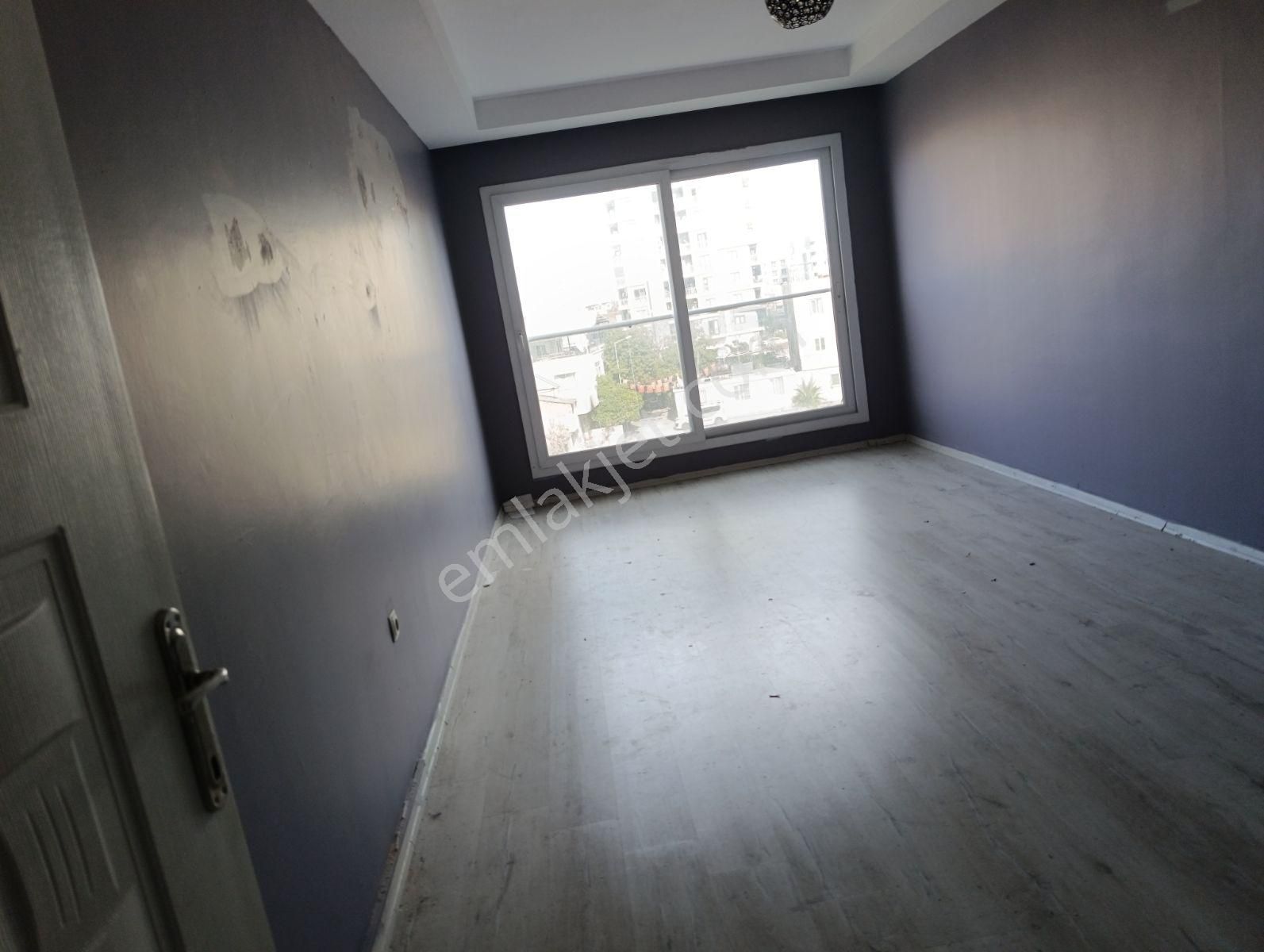 Mersin Akdeniz Barış Mahallesi'nde Satılık 1.5+1 Fgeniş Daire - Görsel 27