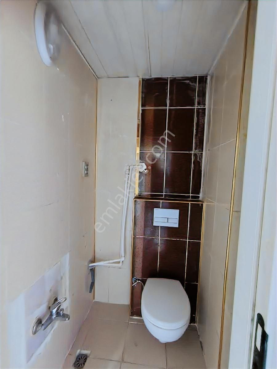 Mersin Akdeniz Barış Mahallesi'nde Satılık 1.5+1 Fgeniş Daire - Görsel 7