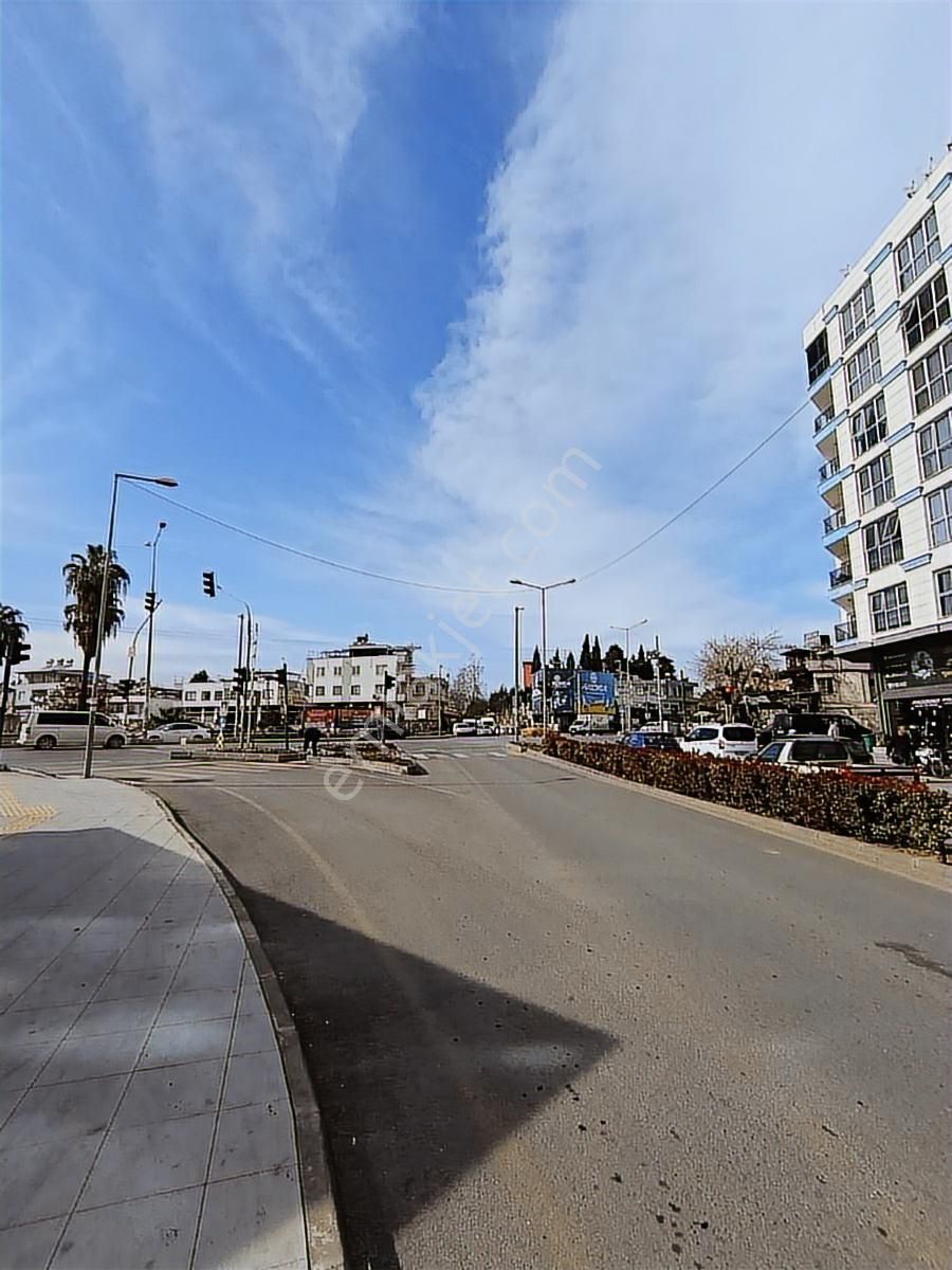 Mersin Akdeniz Barış Mahallesi'nde Satılık 1.5+1 Fgeniş Daire - Görsel 13