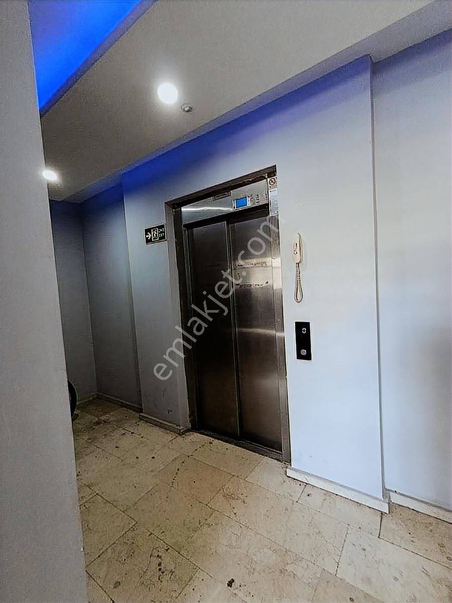 Mersin Akdeniz Barış Mahallesi'nde Satılık 1.5+1 Fgeniş Daire - Görsel 14