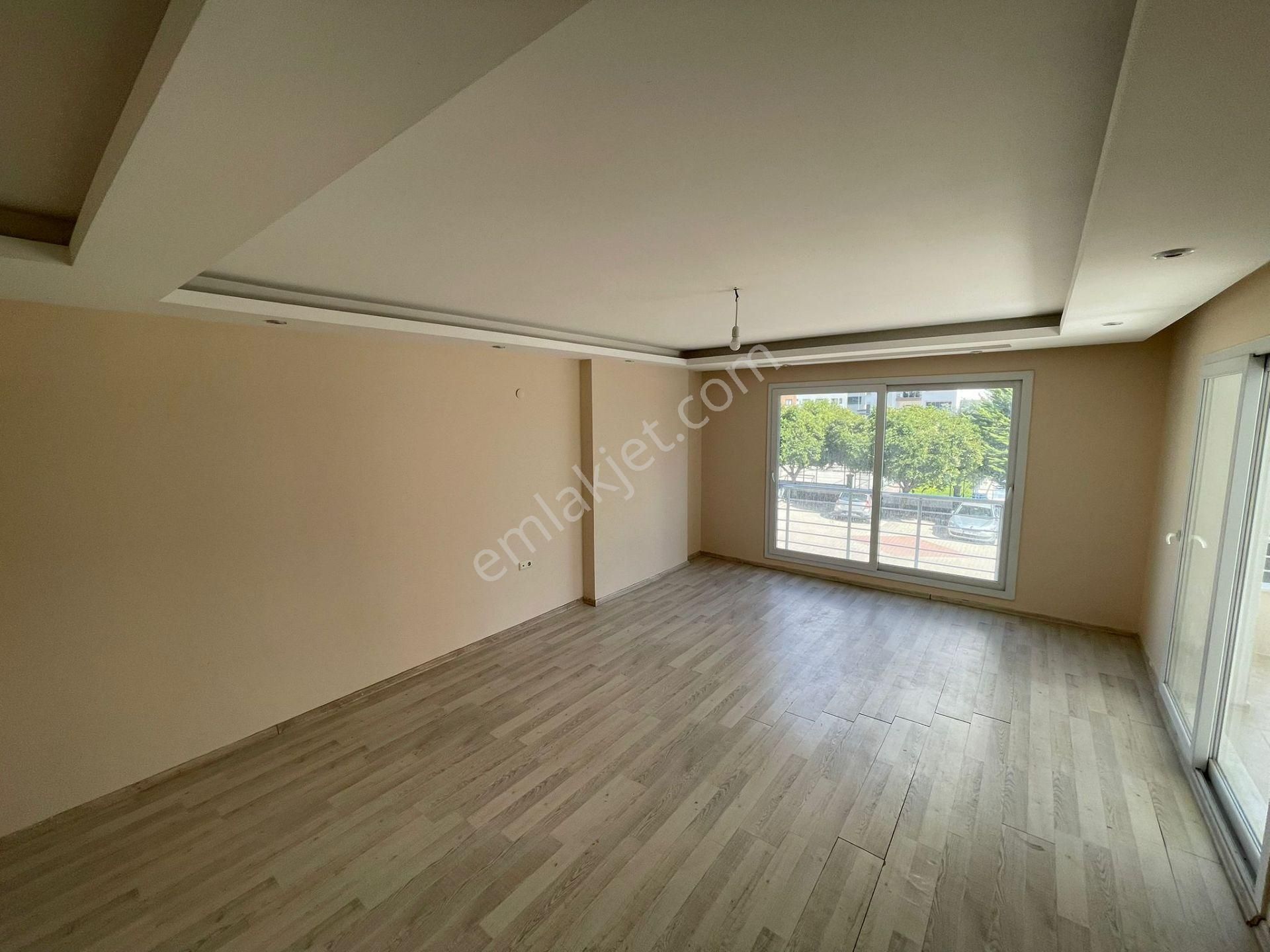 Karınca'dan Akdeniz Mh'de Aylık Ödemeli Havuzlu Geniş 4+1 İlanda - Görsel 9