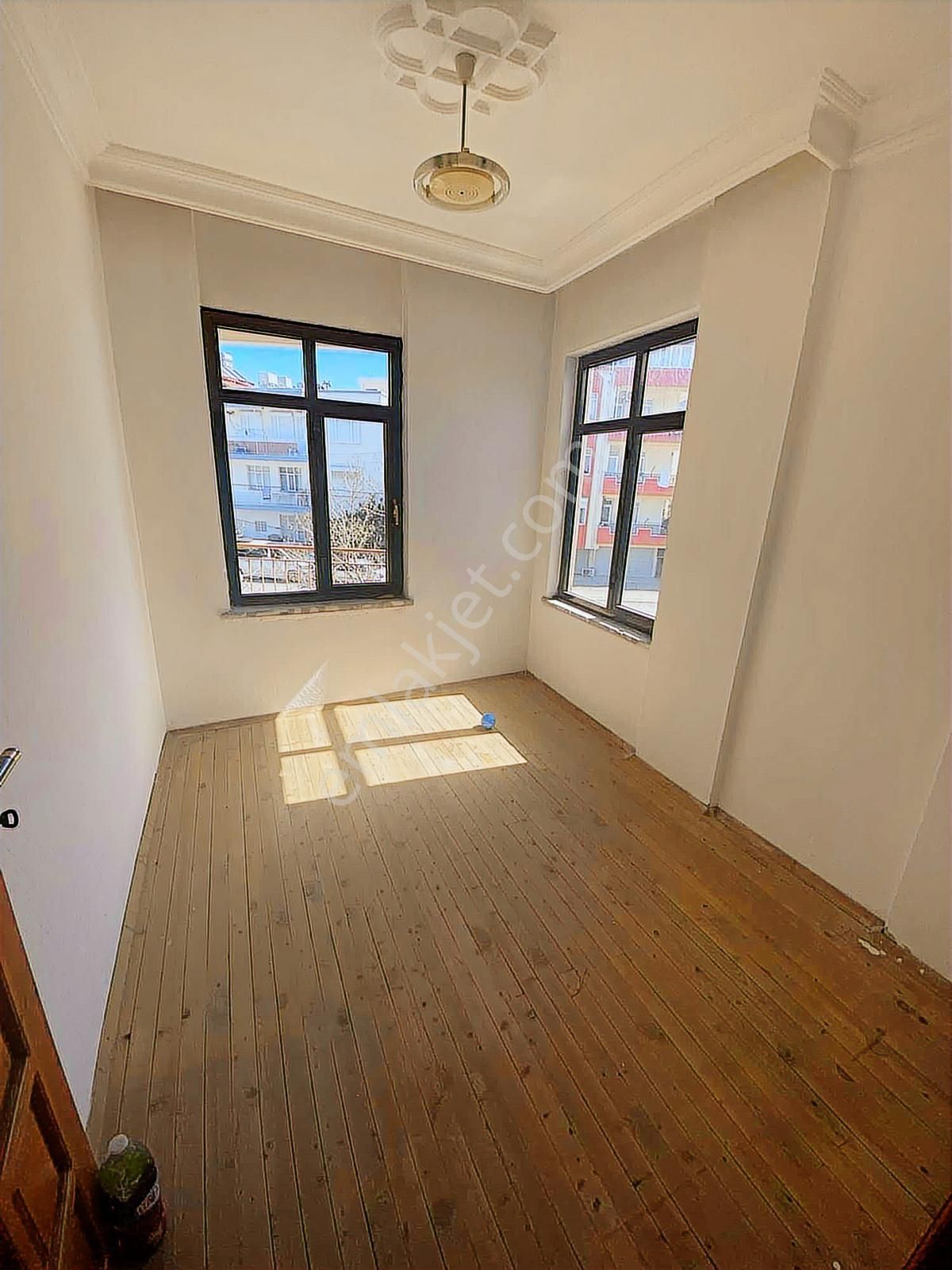 Aşşağıpazarcı Yunus Emre Okulu Yakını 2+1 Arakat Kiralık Daire - Görsel 8