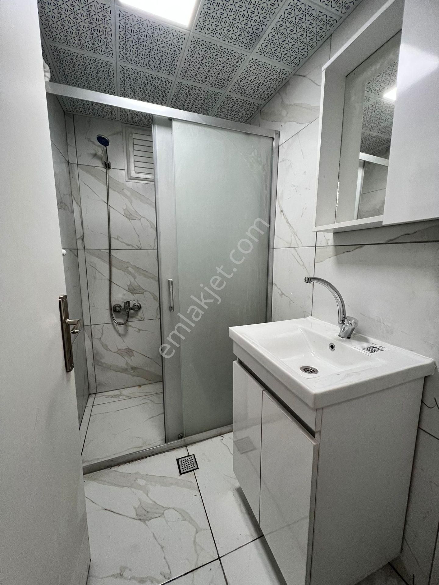 Sincan Mareşalda 3+1 Yapılı Caddeye Trene Ulaşıma Yakın Yüksek Giriş Daire - Görsel 12