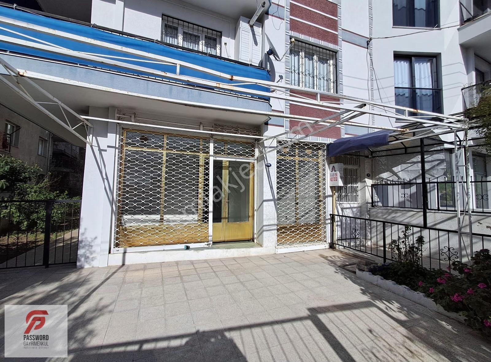 Atatürk Mahallesi Yavuz Caddesi Yakını Kiralık Dükkan