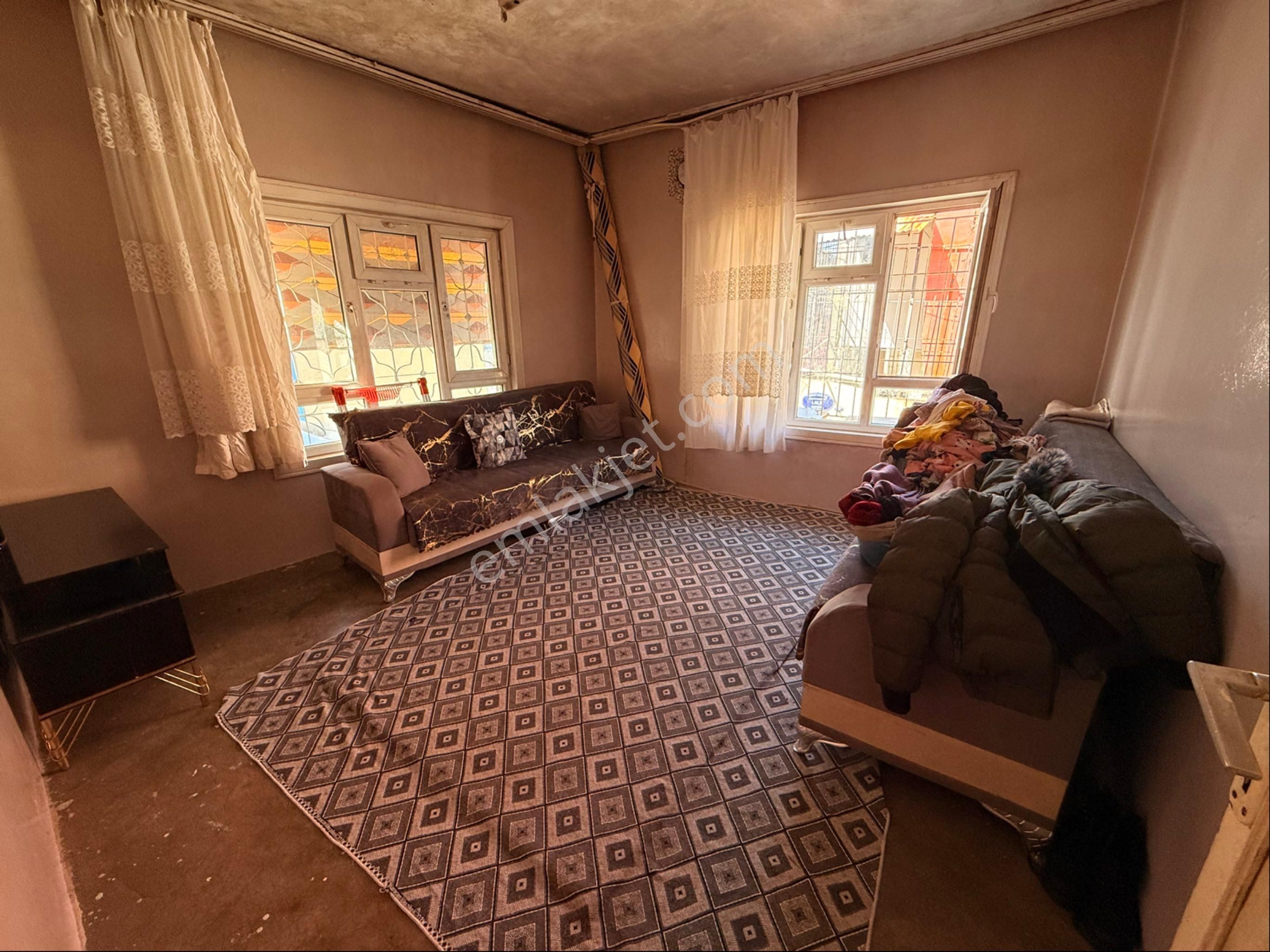 Uzaydan Hoşğörde Satlık 2 Katlı Müstakiı Ev - Görsel 24