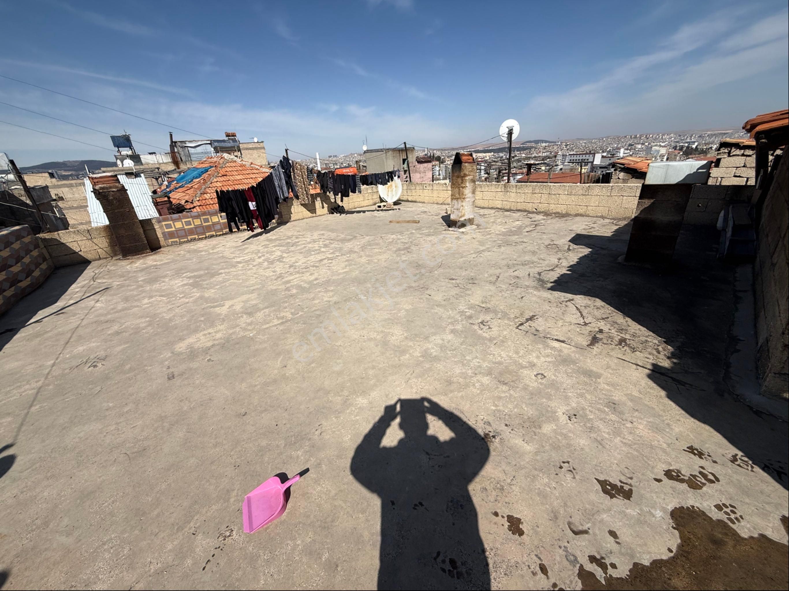 Uzaydan Hoşğörde Satlık 2 Katlı Müstakiı Ev - Görsel 27