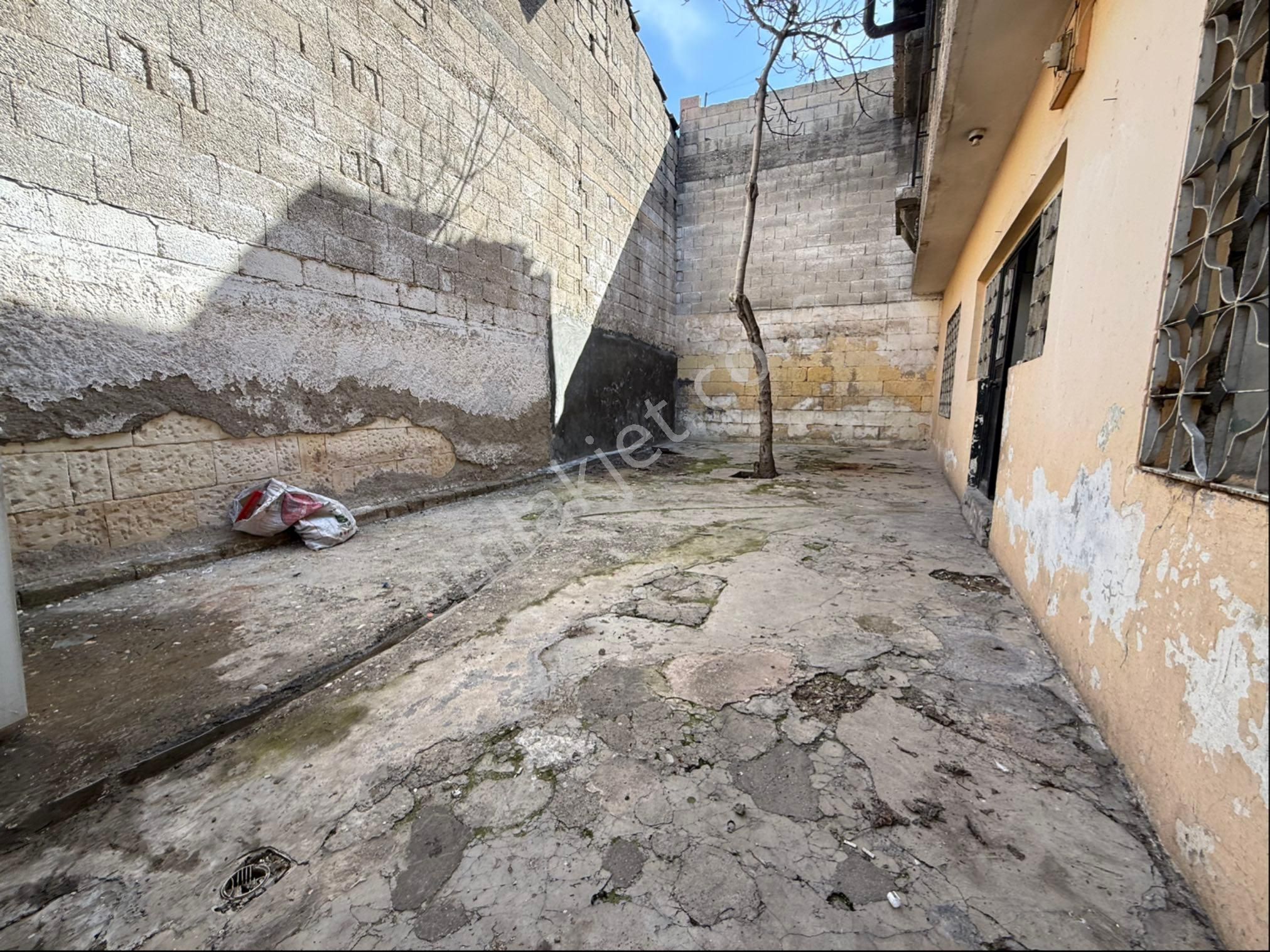 Uzaydan Hoşğörde Satlık 2 Katlı Müstakiı Ev - Görsel 15