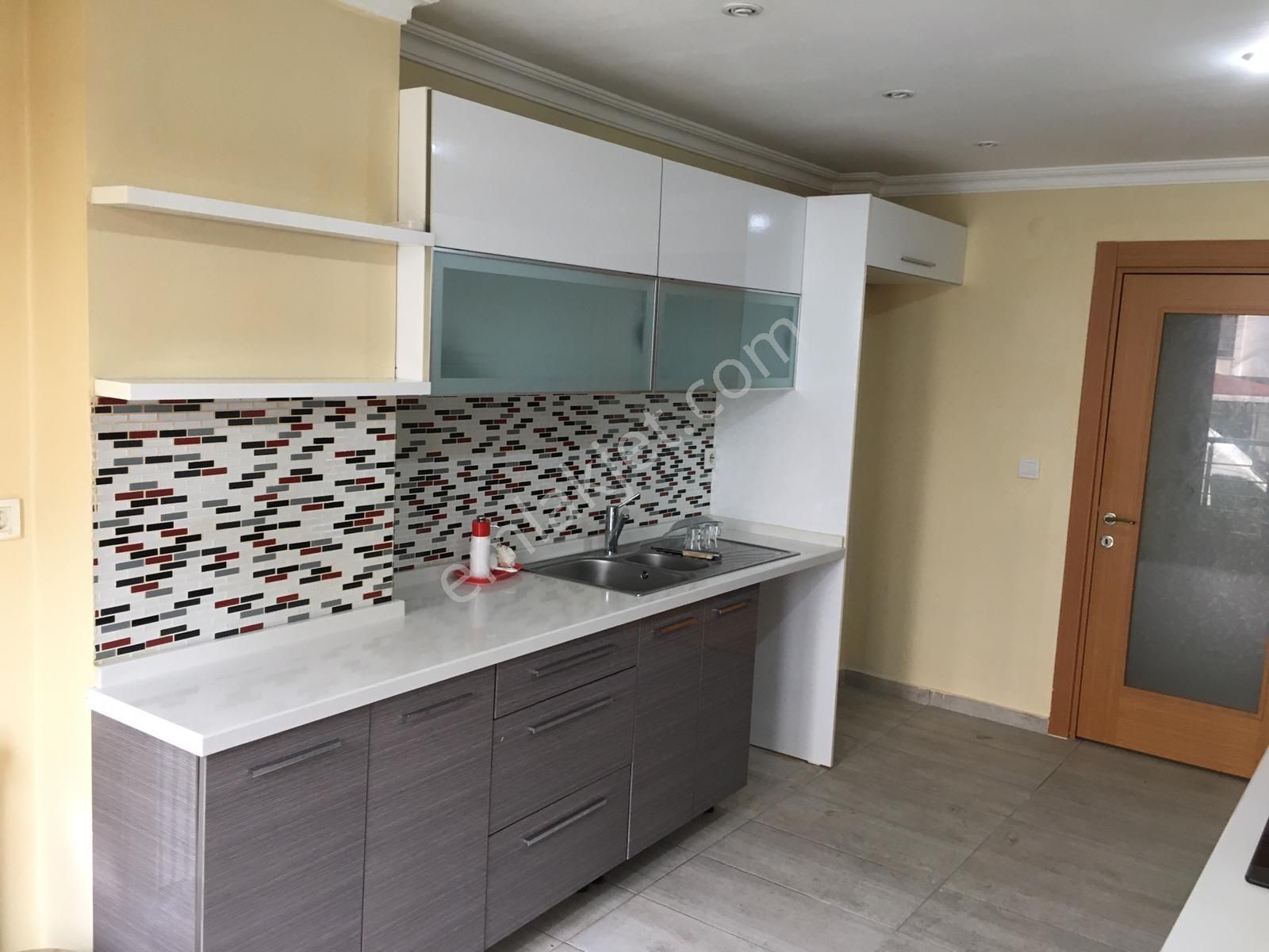 Bahcelievler Basınsitesi Vefa Konaklarında 3+1 130m2 (kelepir )kiracılı - Görsel 9