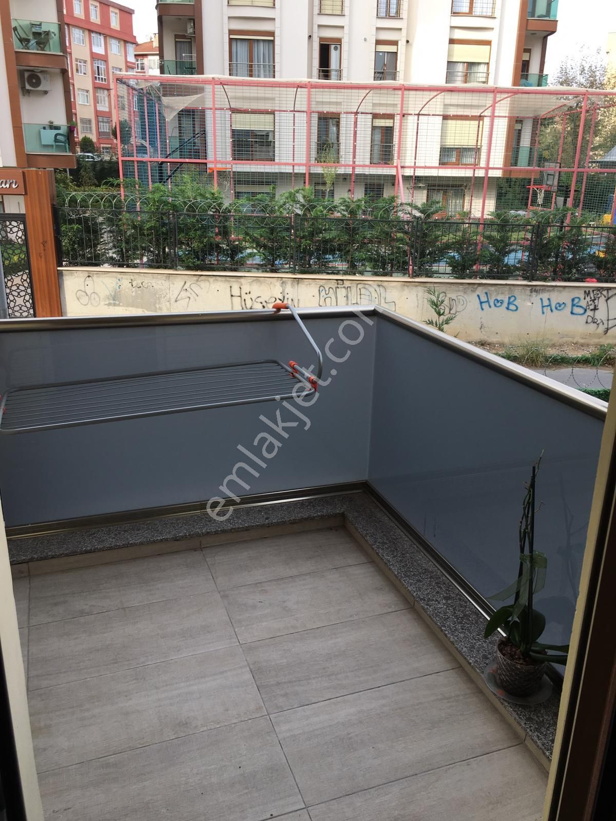 Bahcelievler Basınsitesi Vefa Konaklarında 3+1 130m2 (kelepir )kiracılı - Görsel 19