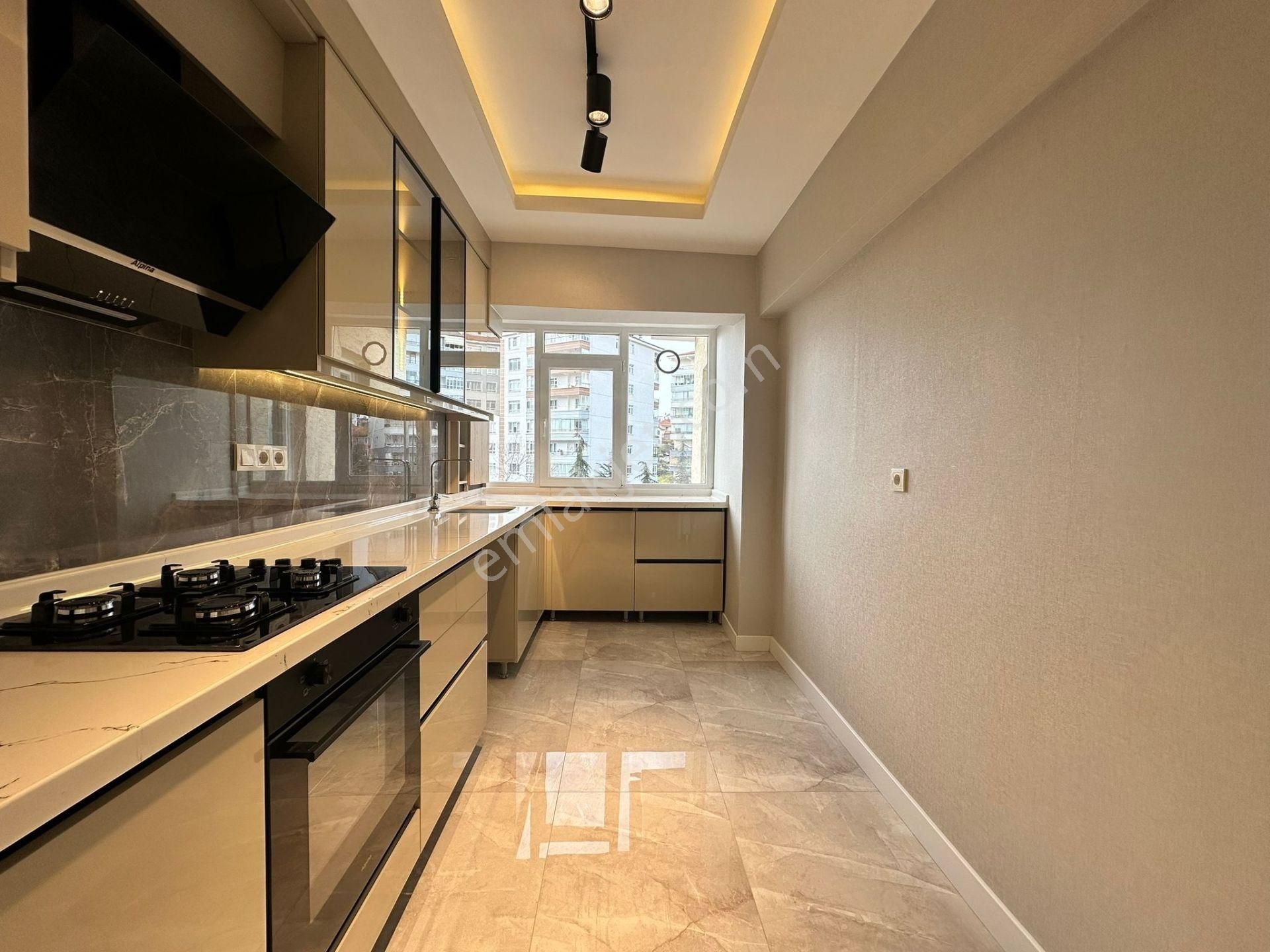 Gata Şehir Hast. Yakını 3+1 Bağımsız Park Manzaralı Lüks Yapılı