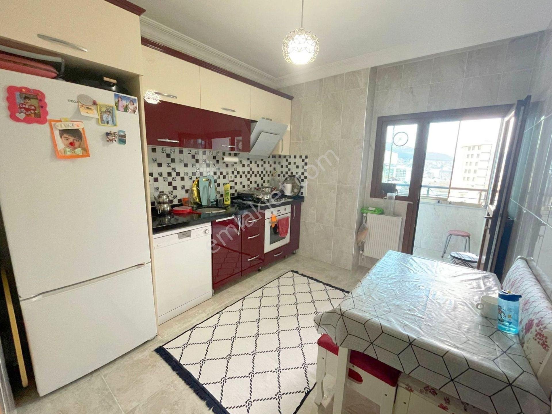 Mertcan'dan Velibaba Mah.iskanlı Ara Kat 3+1 Balkonlu Daire - Görsel 6