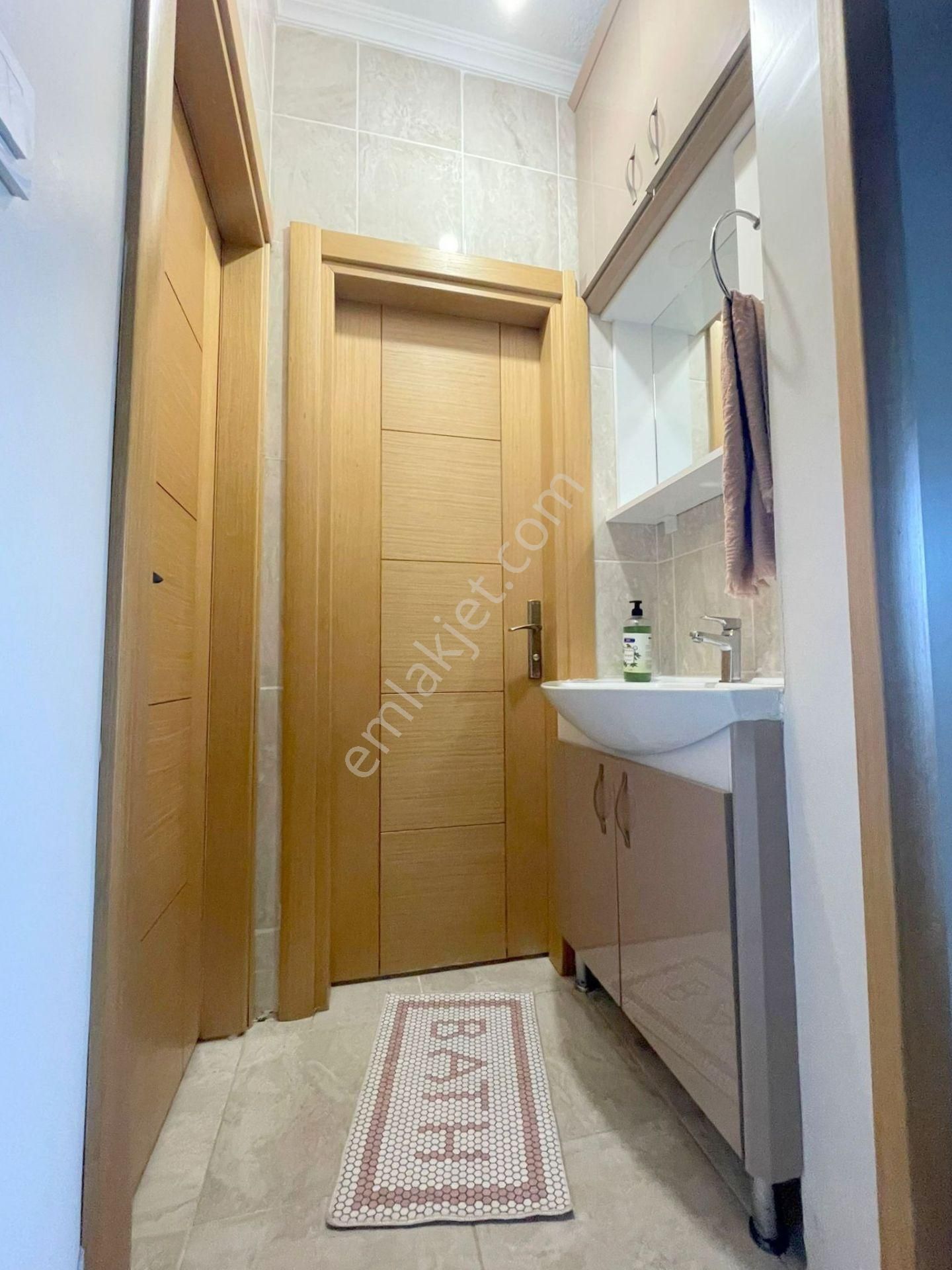 Mertcan'dan Velibaba Mah.iskanlı Ara Kat 3+1 Balkonlu Daire - Görsel 17