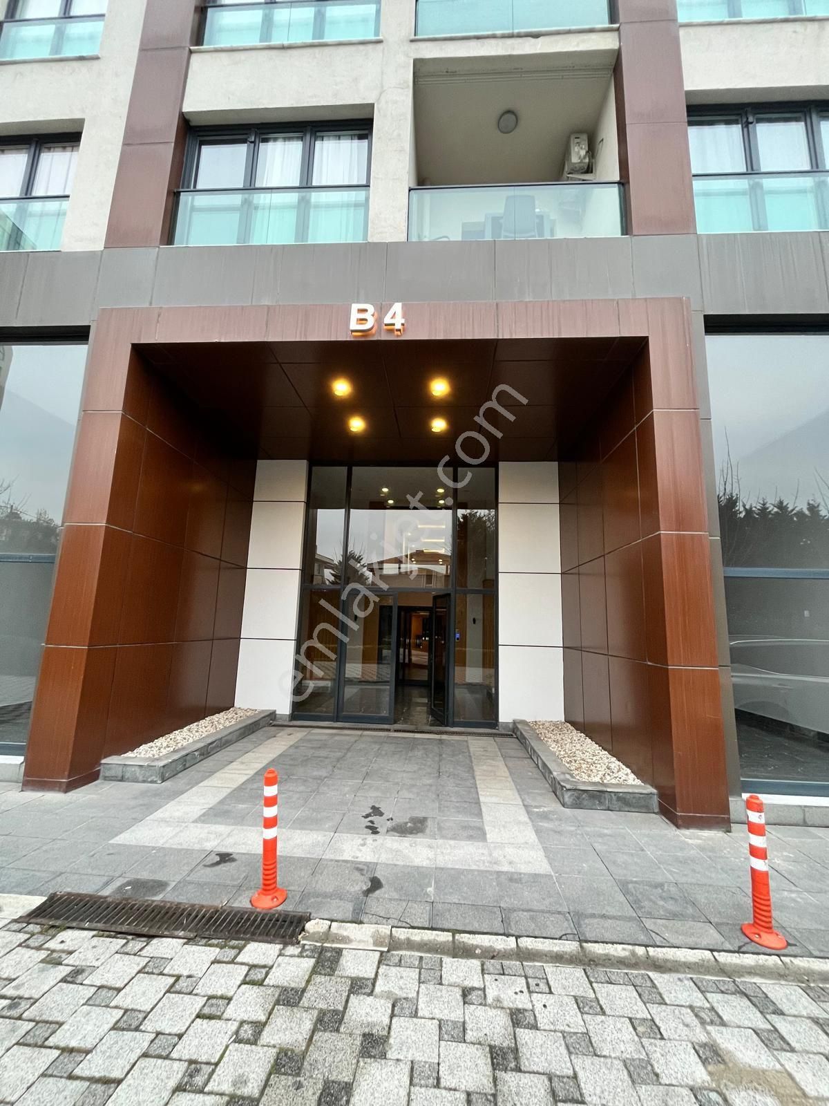 Vira İstanbul Kiralik Full Eşyalı 3+1 Daire L