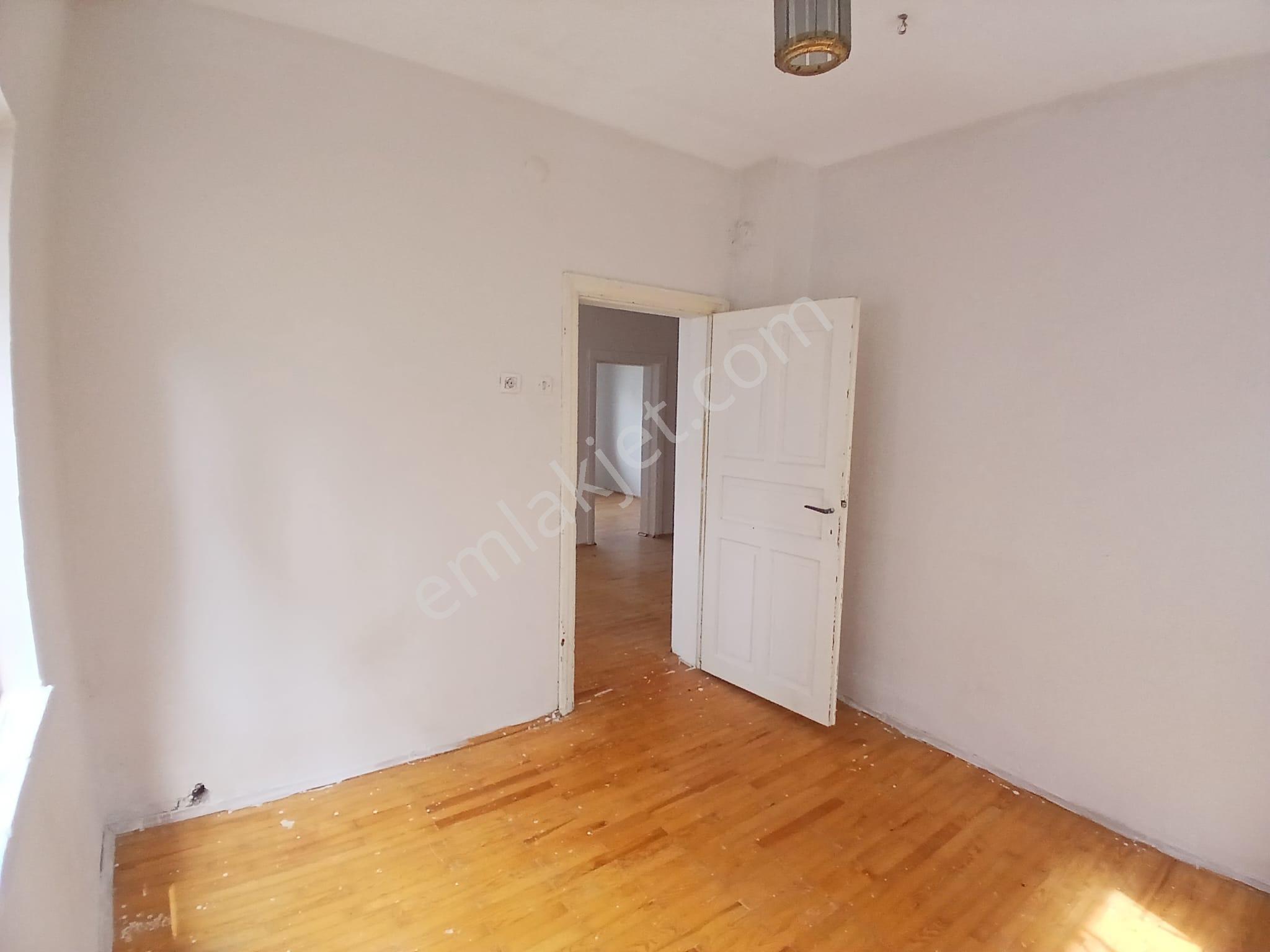 Akçay Emlak'tan Akşehir Gazi Pazarı Yanında Müstakil Tadında Bahçeli Kiralık 2+1 Daire - Görsel 10