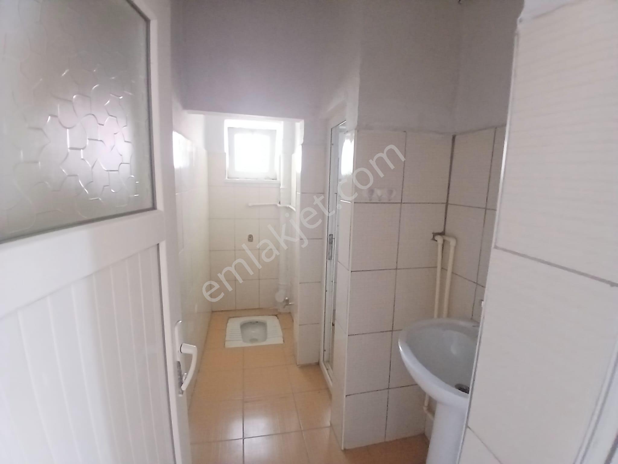 Akçay Emlak'tan Akşehir Gazi Pazarı Yanında Müstakil Tadında Bahçeli Kiralık 2+1 Daire - Görsel 35