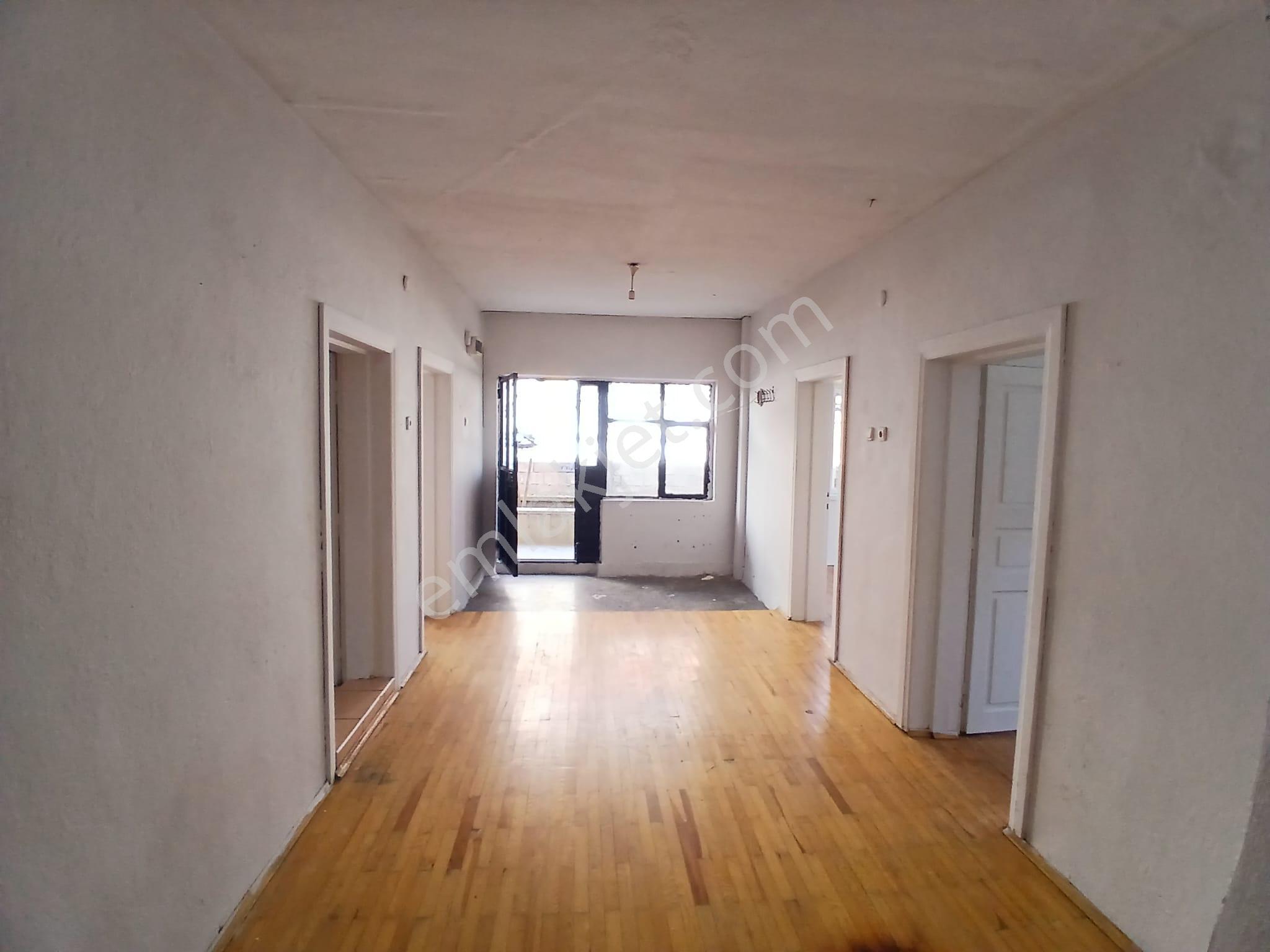 Akçay Emlak'tan Akşehir Gazi Pazarı Yanında Müstakil Tadında Bahçeli Kiralık 2+1 Daire - Görsel 14