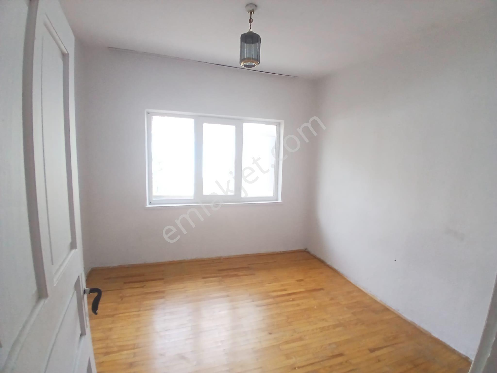 Akçay Emlak'tan Akşehir Gazi Pazarı Yanında Müstakil Tadında Bahçeli Kiralık 2+1 Daire - Görsel 9