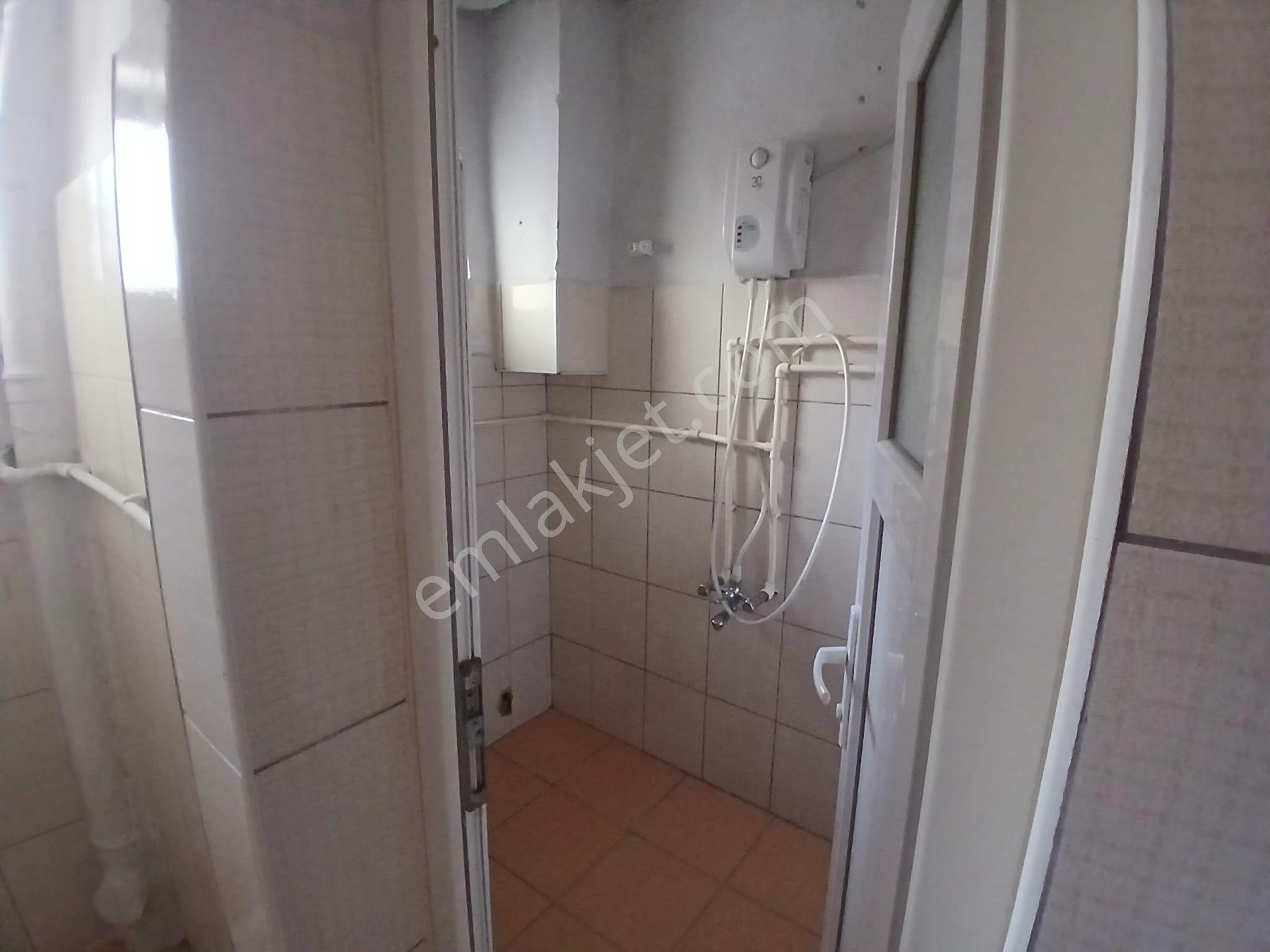 Akçay Emlak'tan Akşehir Gazi Pazarı Yanında Müstakil Tadında Bahçeli Kiralık 2+1 Daire - Görsel 25