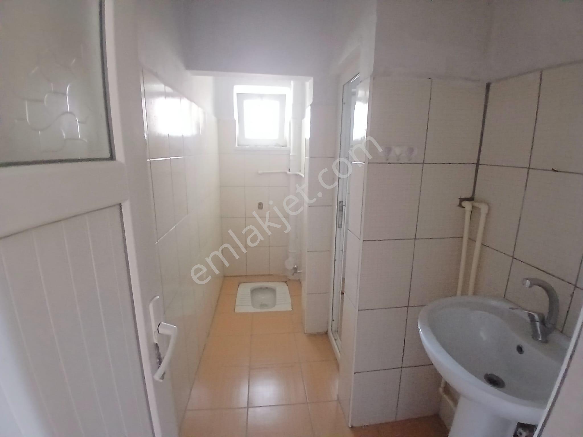 Akçay Emlak'tan Akşehir Gazi Pazarı Yanında Müstakil Tadında Bahçeli Kiralık 2+1 Daire - Görsel 31
