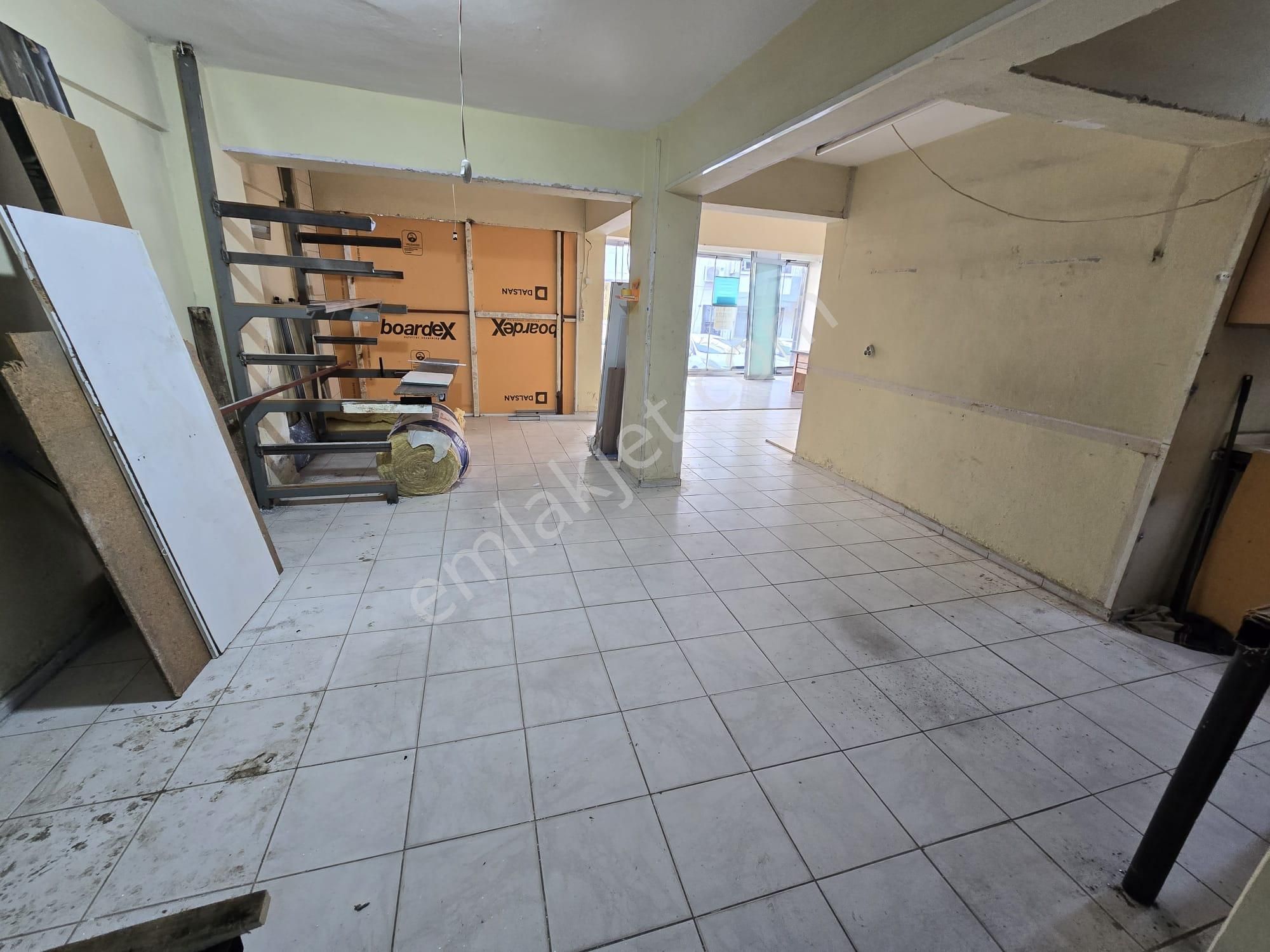 Balçovada Ana Yol Üzeri Kiralık 110 M² İş Yeri - Görsel 12