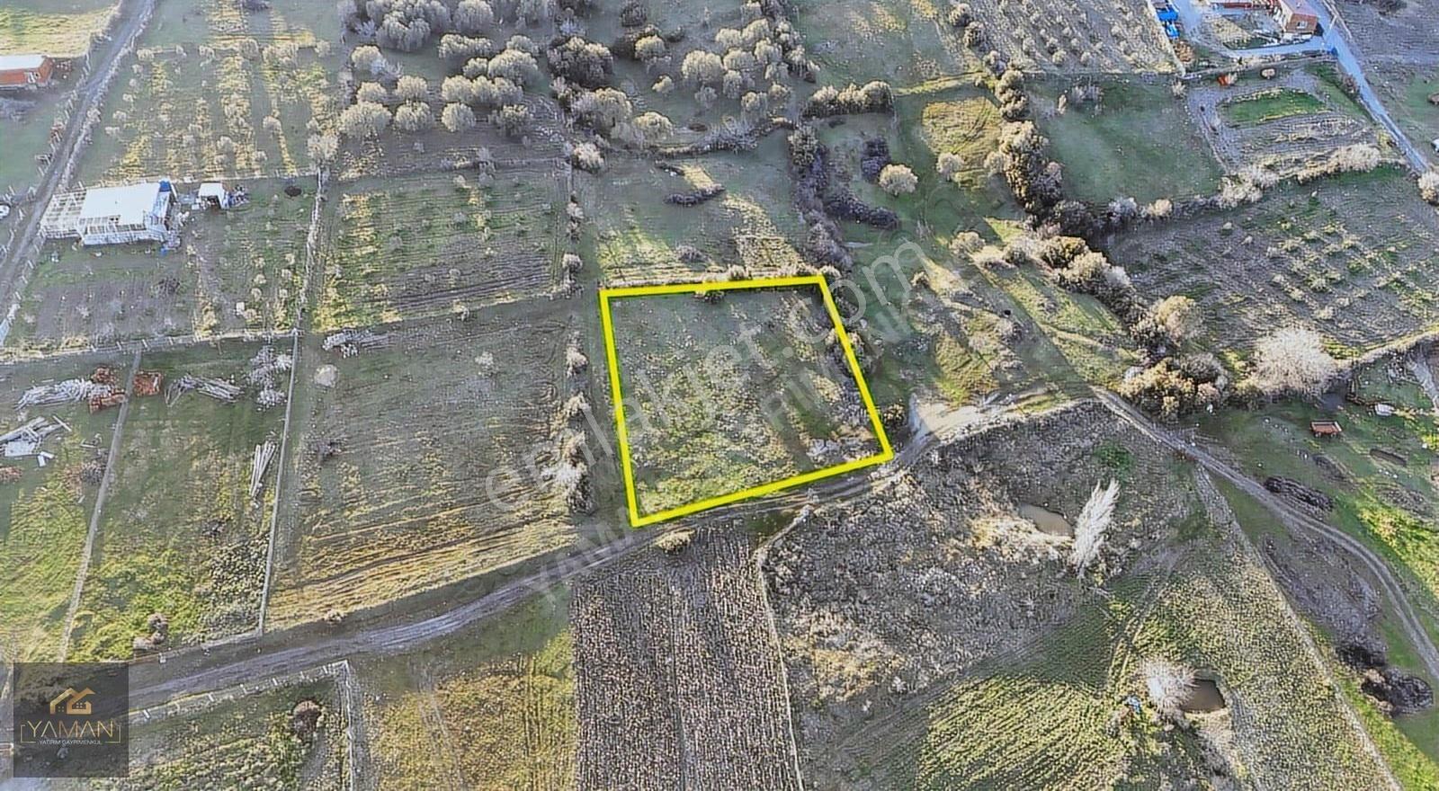 Arabacıbozköy'de Yazlık Yapımına Uygun 1.616 M² Satılık Tarla.