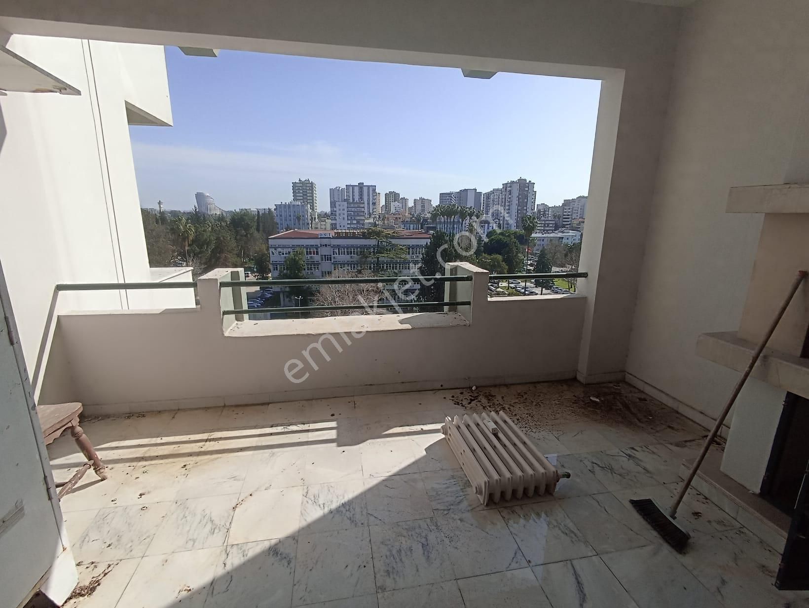 Nehir Manzaralı Cadde Üzerinde Sitede Güvenlikli Kapalı Otoparklı 4+1 Geniş Oturumlu - Görsel 31