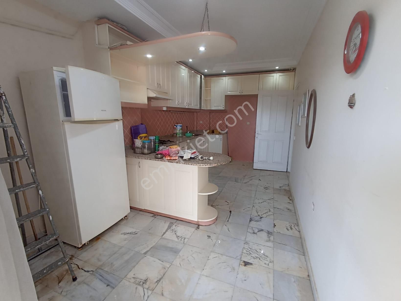 Nehir Manzaralı Cadde Üzerinde Sitede Güvenlikli Kapalı Otoparklı 4+1 Geniş Oturumlu - Görsel 12