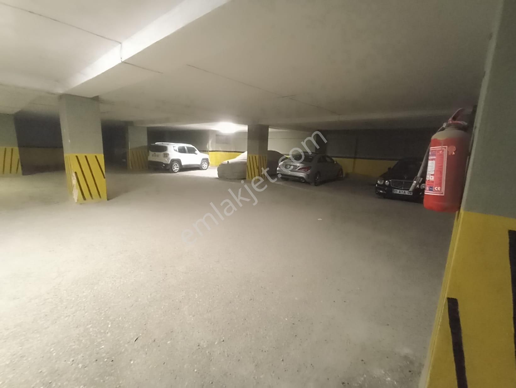 Nehir Manzaralı Cadde Üzerinde Sitede Güvenlikli Kapalı Otoparklı 4+1 Geniş Oturumlu - Görsel 23