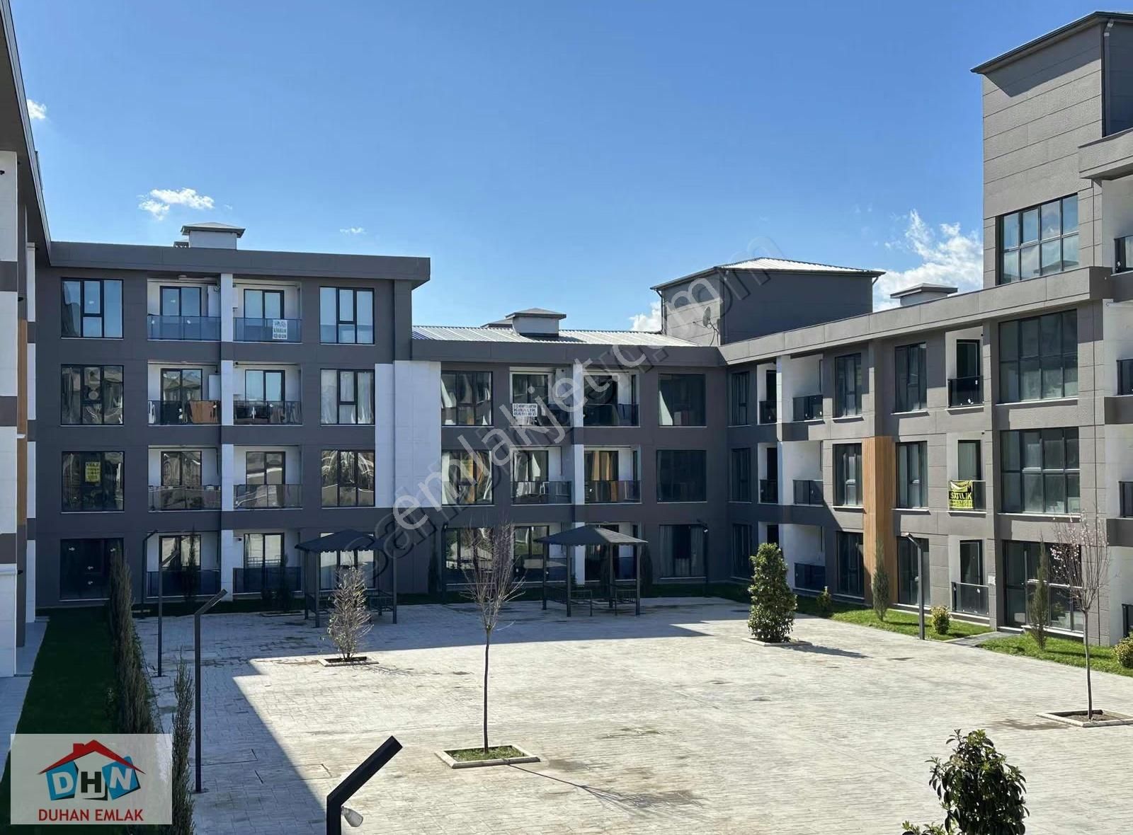 Duhan Emlak'tan Premium Lounge Sitesinde Satılık Köşe Arakat 1+1 - Görsel 6