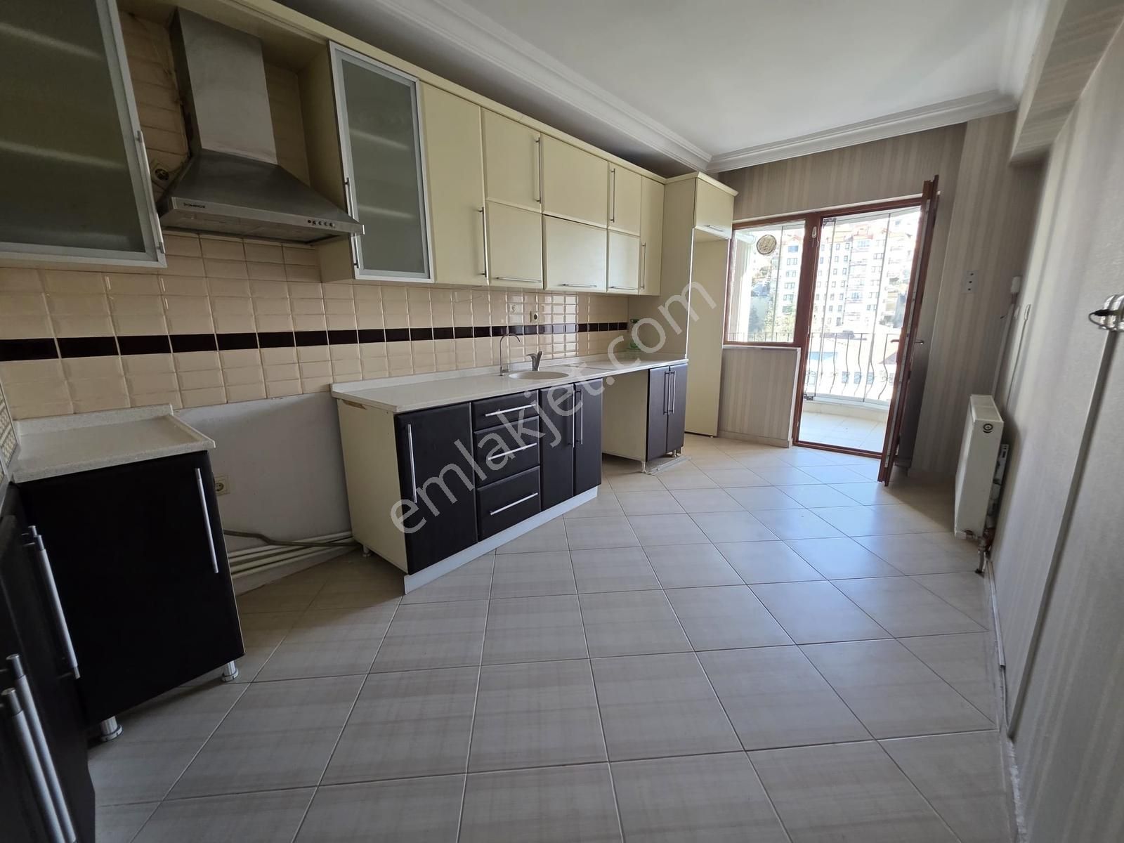 Yeni Etlik Caddesinde Katta 4+1 Asansörlü Yapılı Manzaralı - Görsel 27