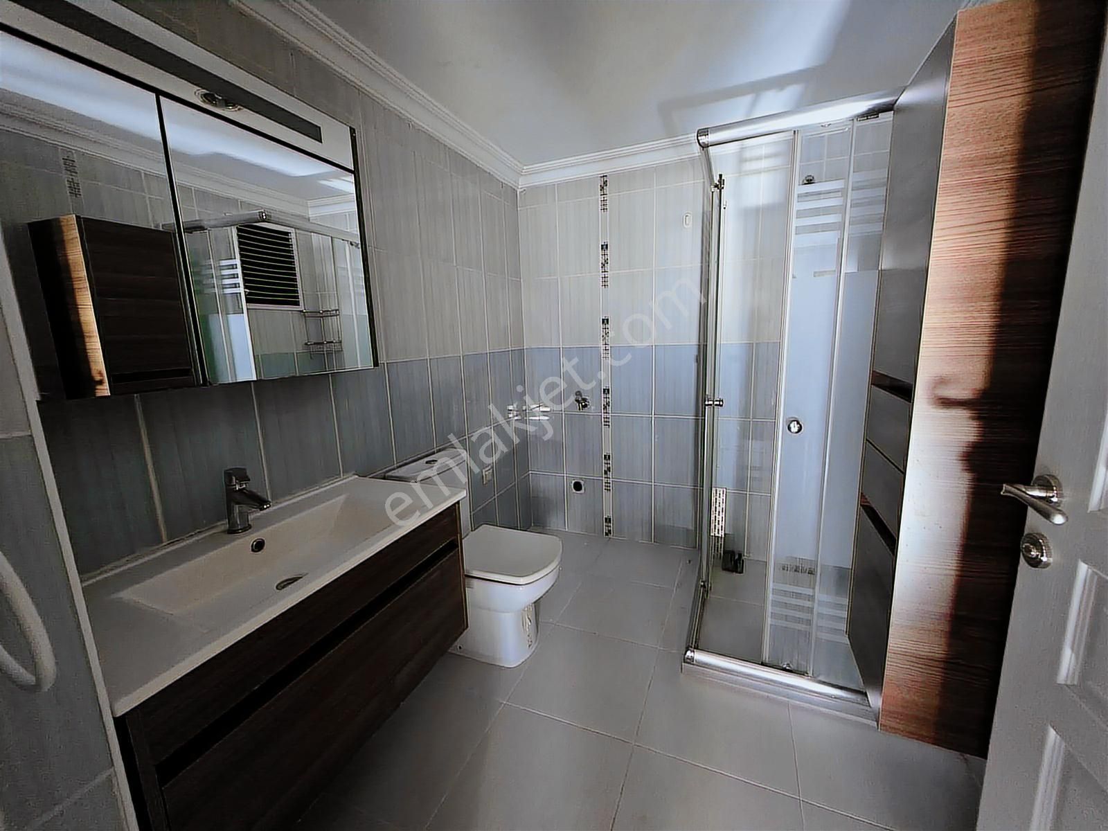 Yeni Etlik Caddesinde Katta 4+1 Asansörlü Yapılı Manzaralı - Görsel 3