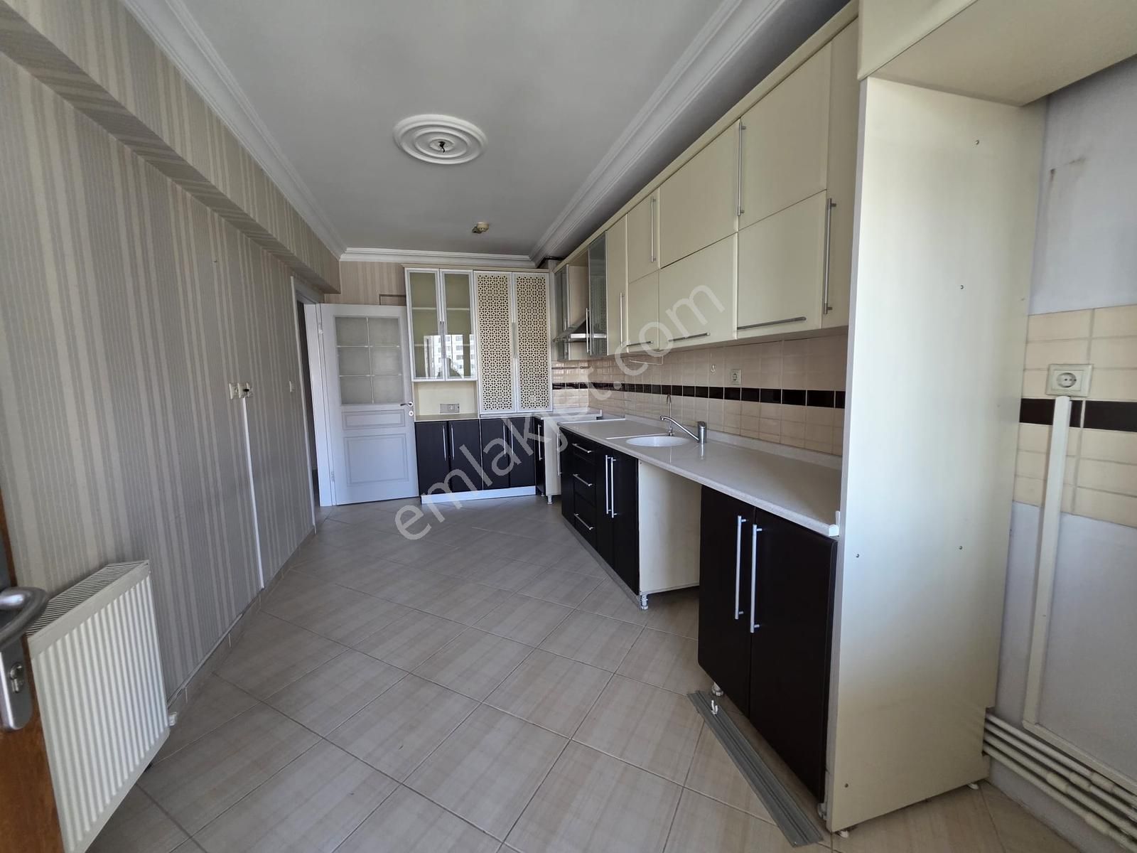 Yeni Etlik Caddesinde Katta 4+1 Asansörlü Yapılı Manzaralı - Görsel 35