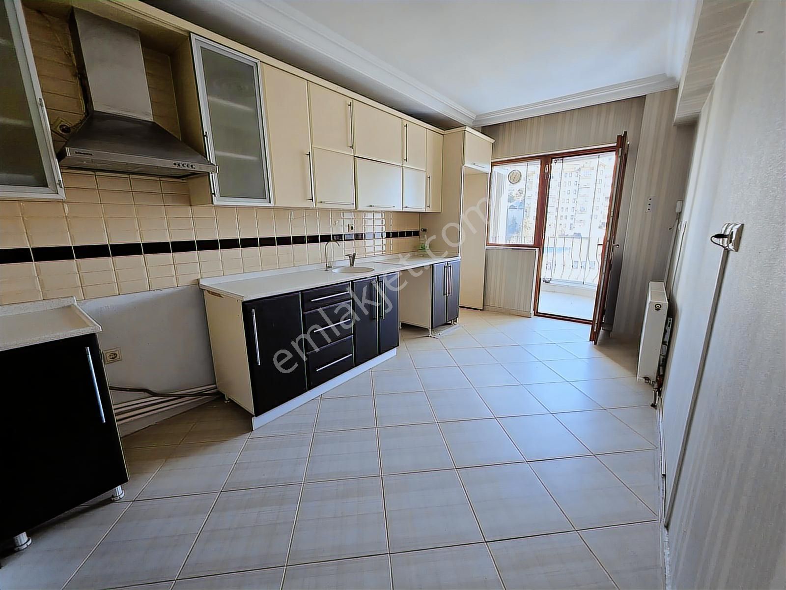 Yeni Etlik Caddesinde Katta 4+1 Asansörlü Yapılı Manzaralı - Görsel 21