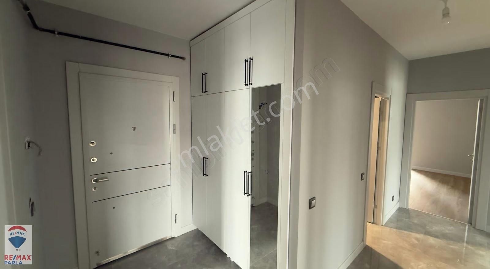 Canik Şehr-i Bahçe Bölge Uzmanı Rahşan Çam'dan Satılık Geniş 3+1 - Görsel 2