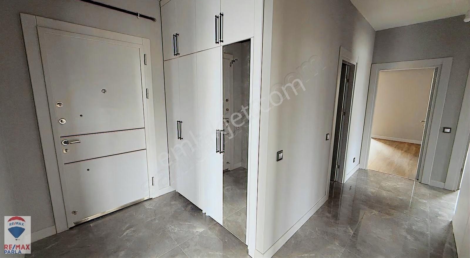 Canik Şehr-i Bahçe Bölge Uzmanı Rahşan Çam'dan Satılık Geniş 3+1 - Görsel 12