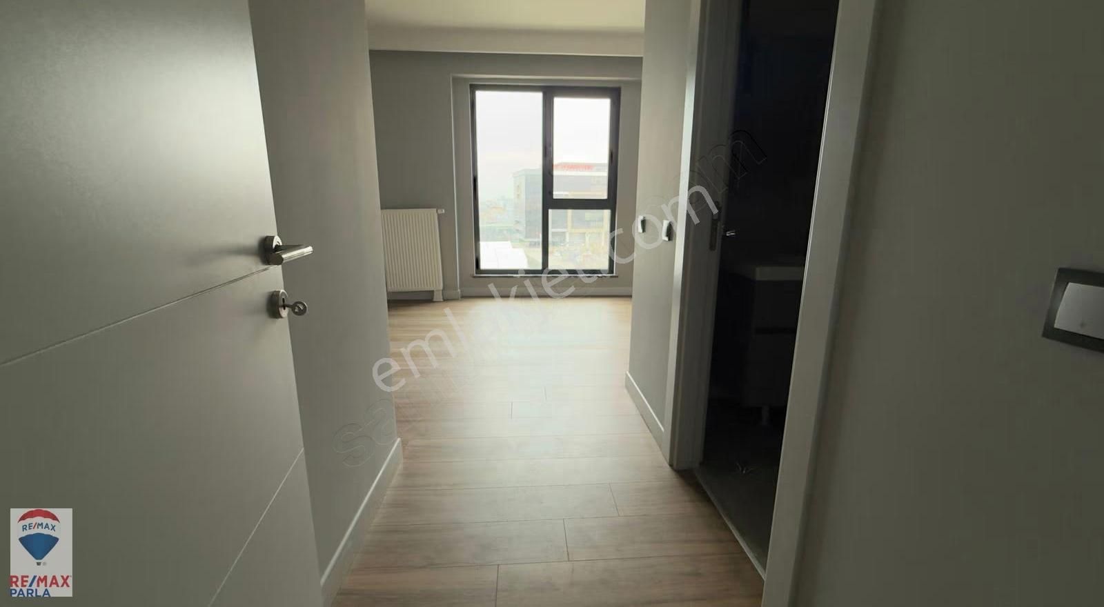 Canik Şehr-i Bahçe Bölge Uzmanı Rahşan Çam'dan Satılık Geniş 3+1 - Görsel 14