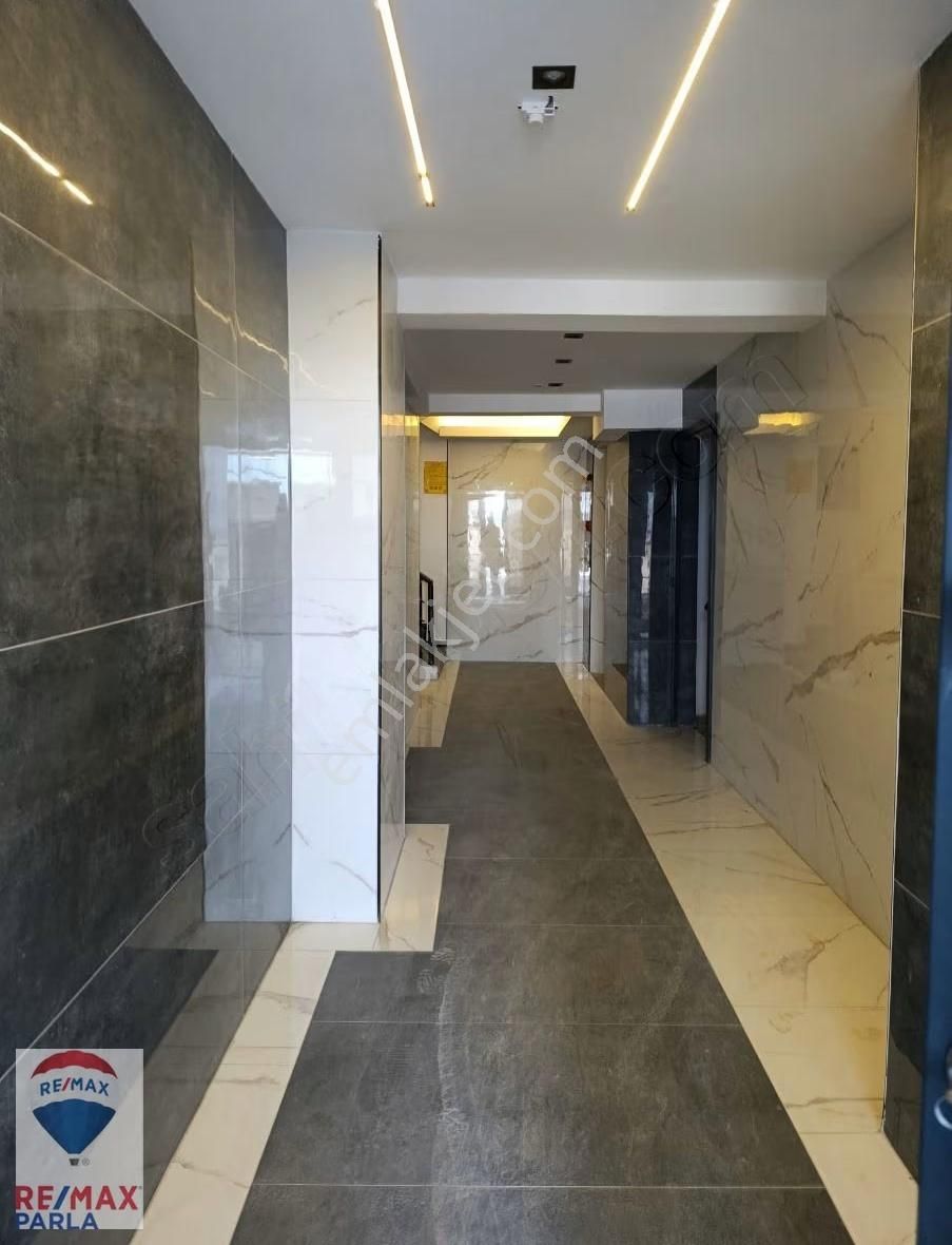 Remaxparla Dan Dejız Manzaralı Satılık Genıs 3+1 - Görsel 13