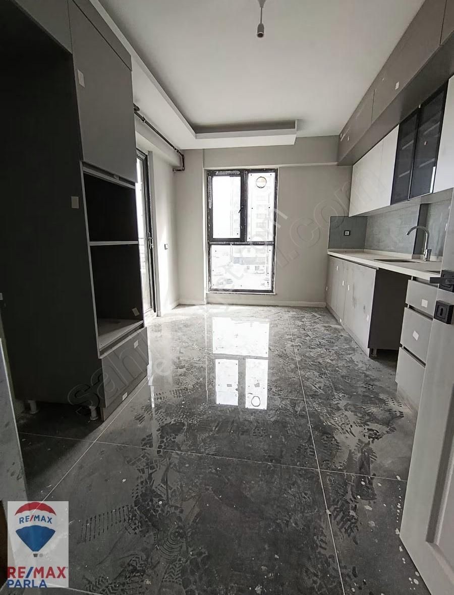 Remaxparla Dan Dejız Manzaralı Satılık Genıs 3+1 - Görsel 12