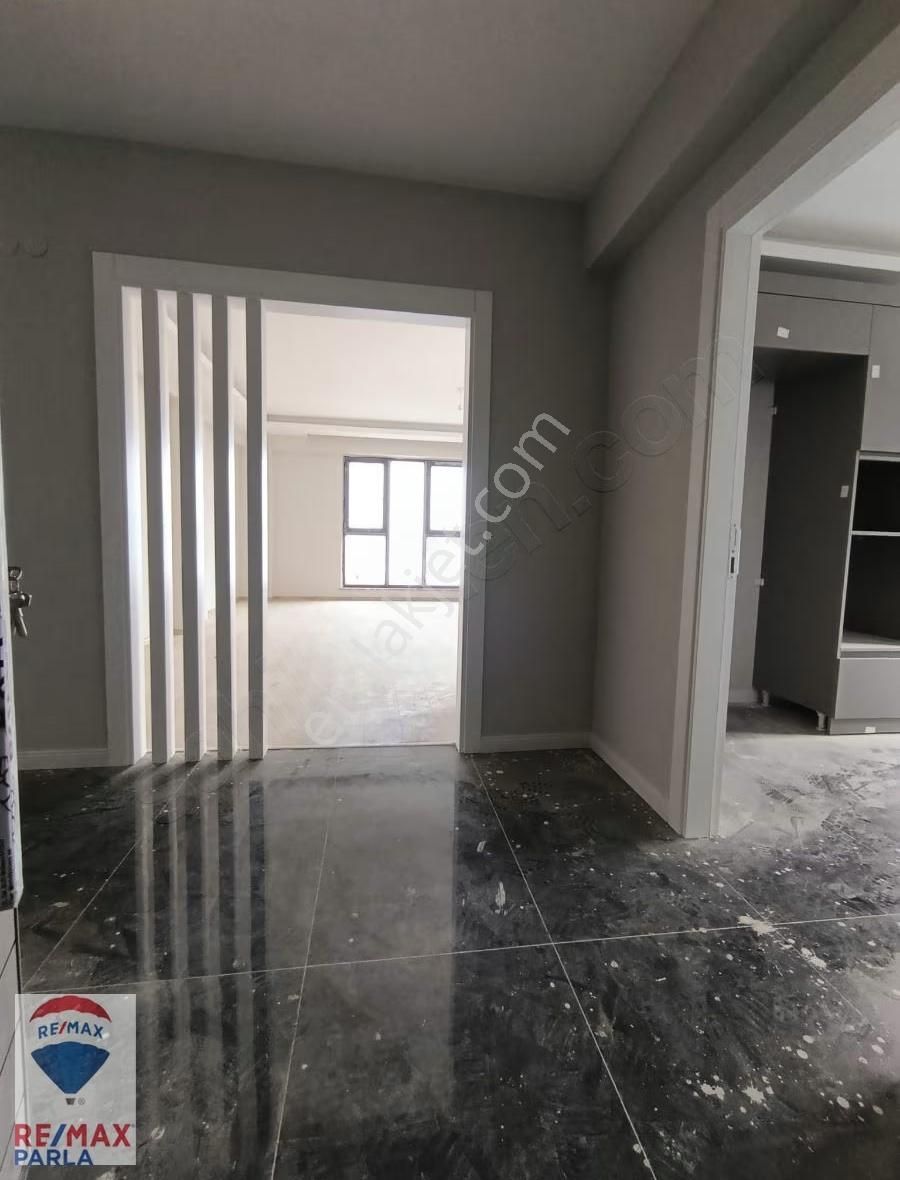 Remaxparla Dan Dejız Manzaralı Satılık Genıs 3+1 - Görsel 17