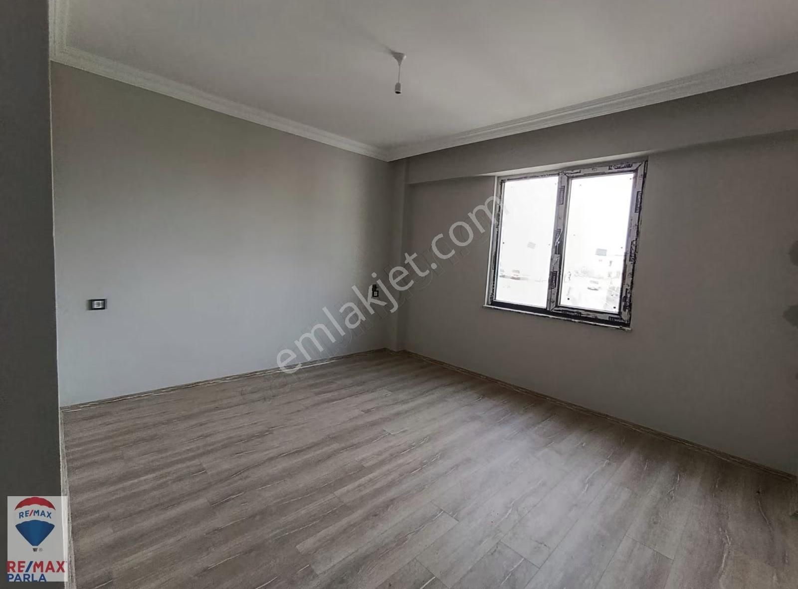 Remaxparla Dan Dejız Manzaralı Satılık Genıs 3+1 - Görsel 5